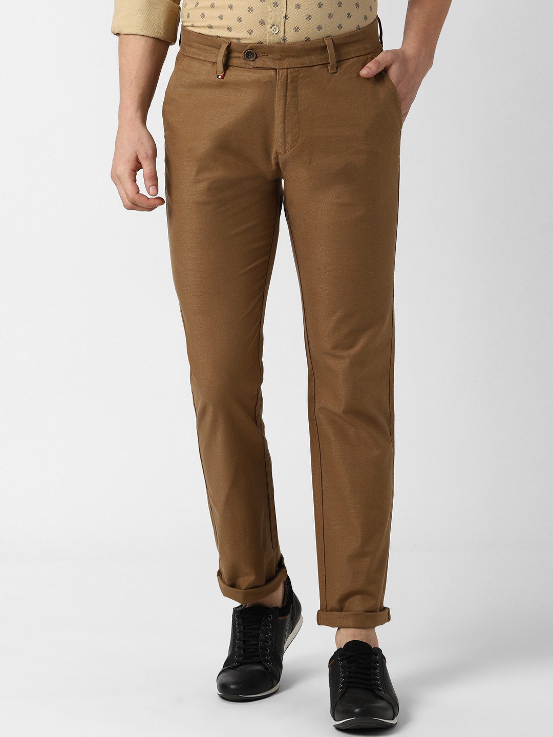 

Peter England Casuals Men Khaki Slim Fit Solid Regular Trousers