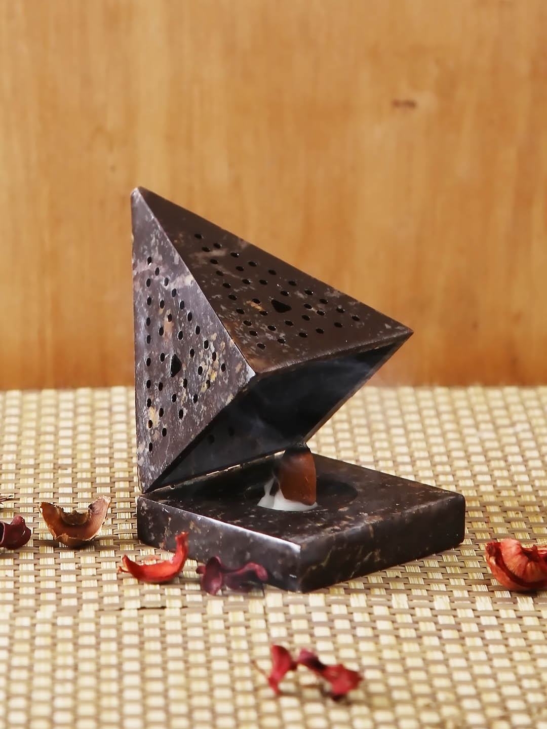 

HOSLEY Brown Cone Incense Holder