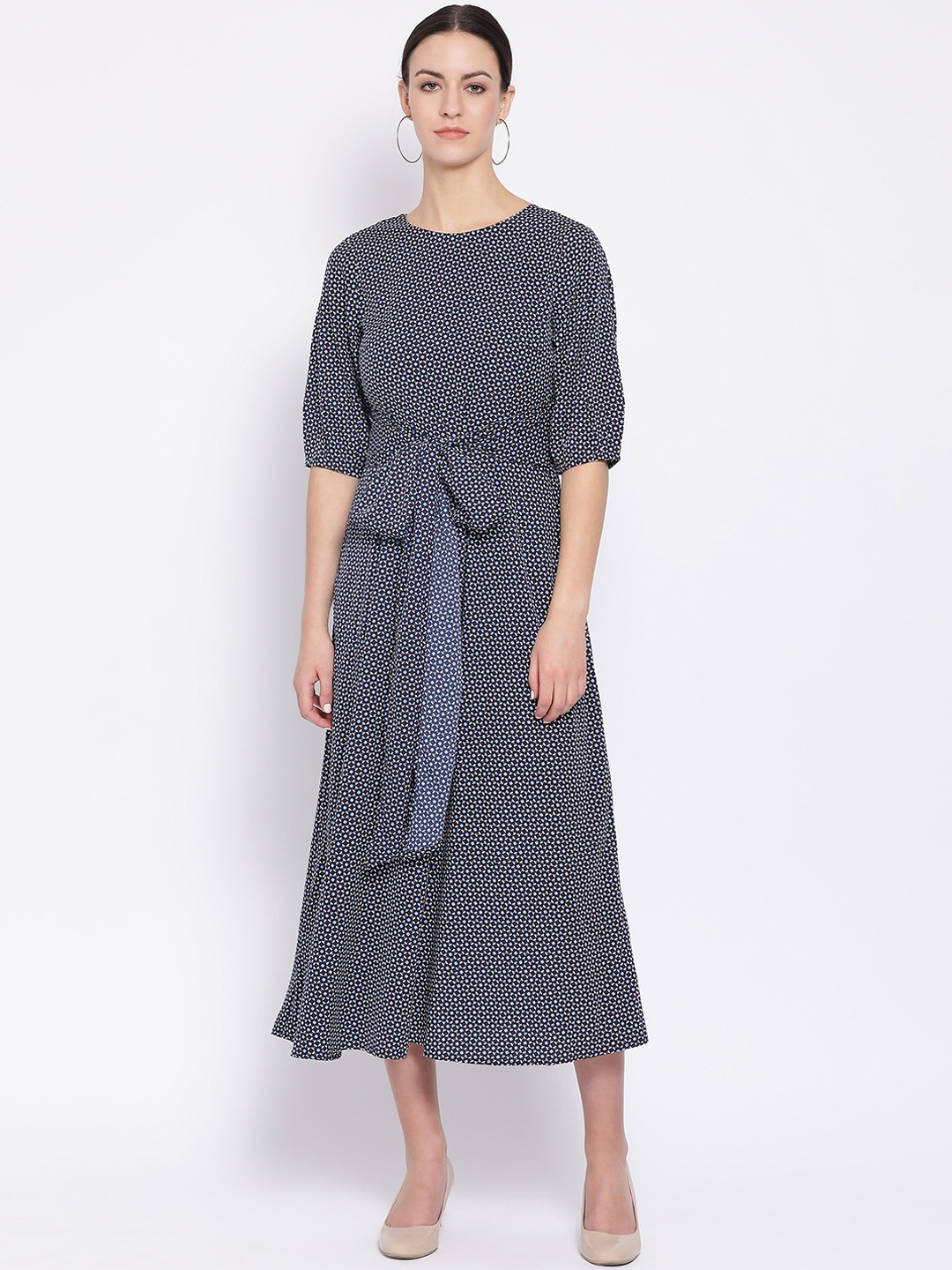 

Oxolloxo Women Navy Blue Printed Fit and Flare Dress