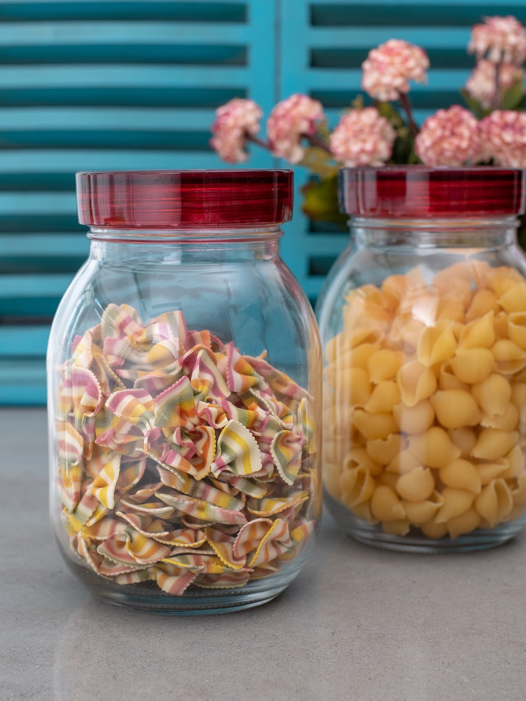 

GOODHOMES Set of 2 Transparent Glass Jars with Red Lid
