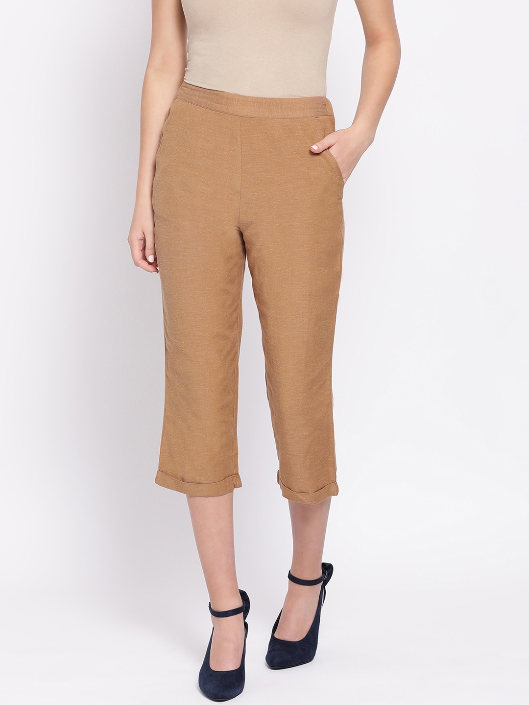 

Oxolloxo Women Brown Regular Fit Solid Regular Trousers