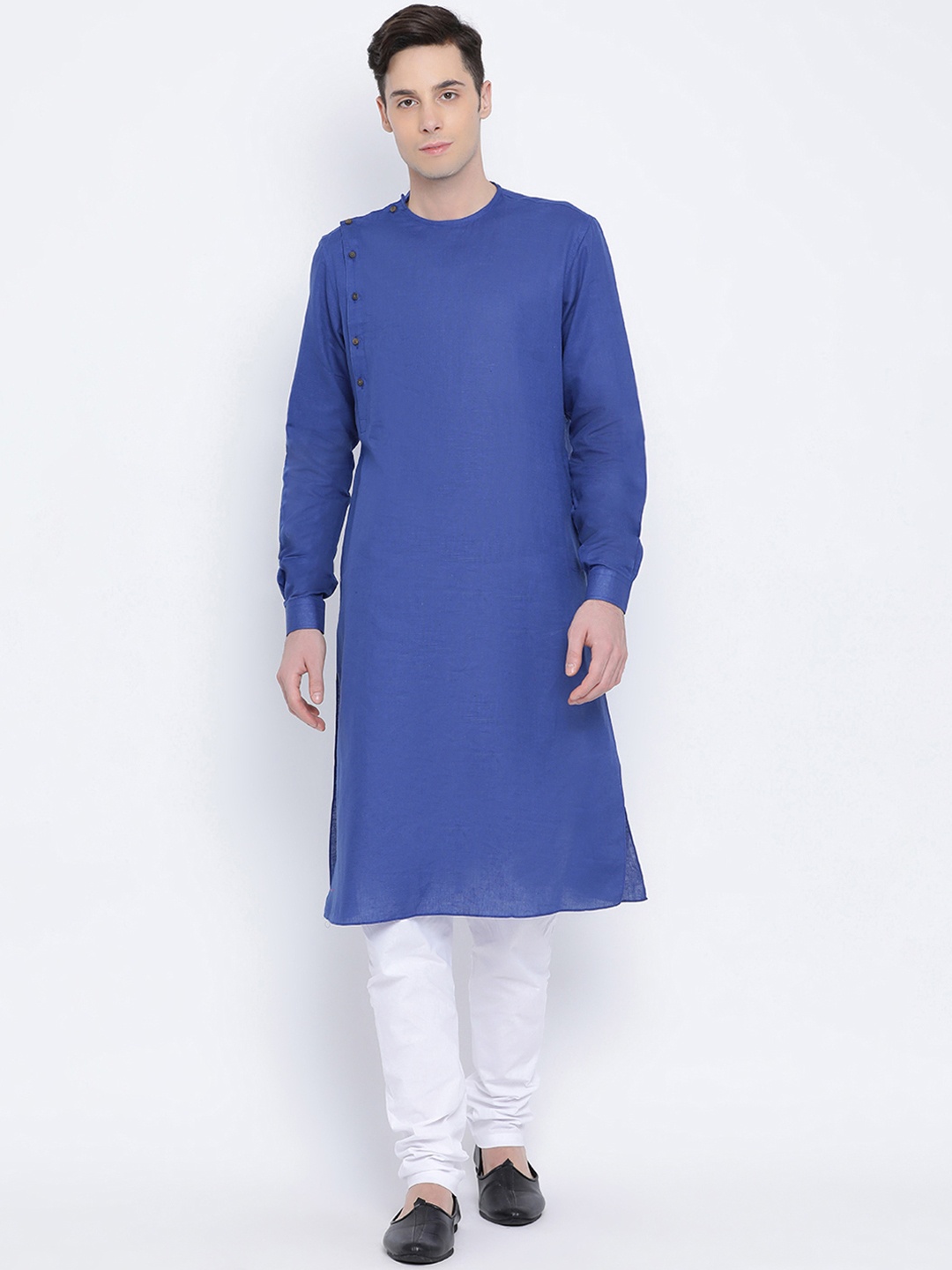 

NAMASKAR Men Blue Cotton Solid Straight Kurta