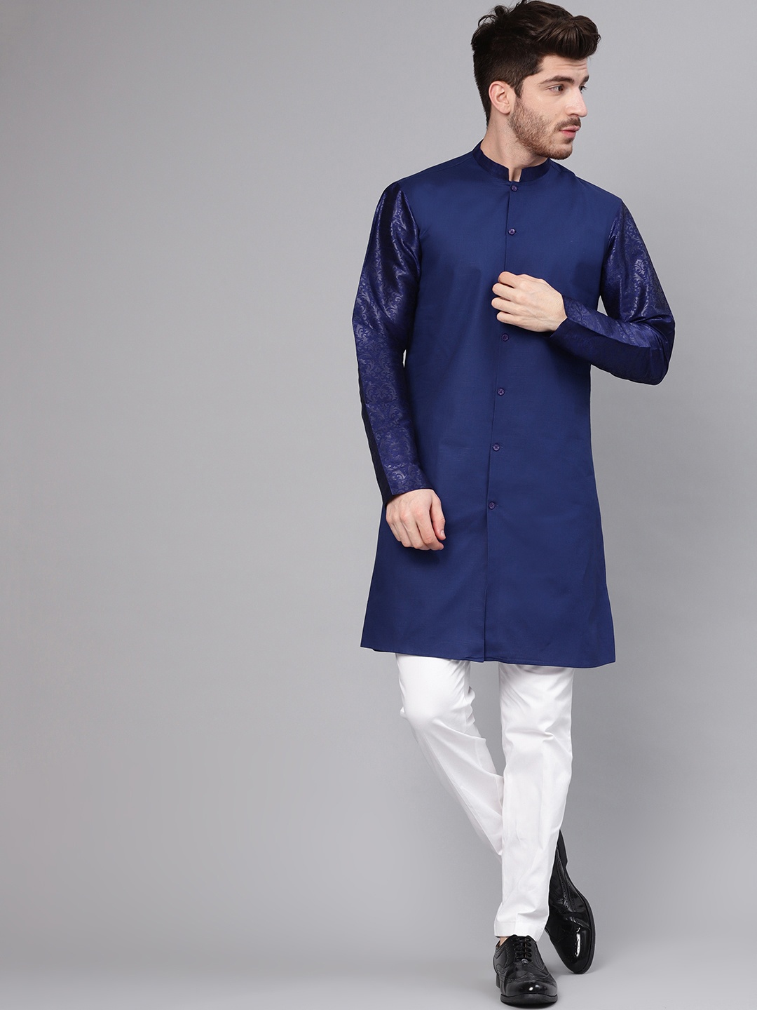 

See Designs Men Blue & White Printed Kurta with Trousers