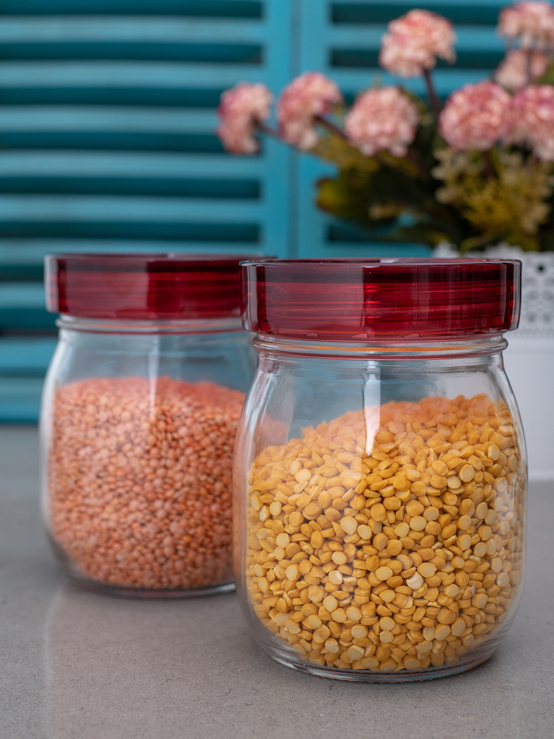 

GOODHOMES Set of 2 Transparent Glass Jars with Red Lid