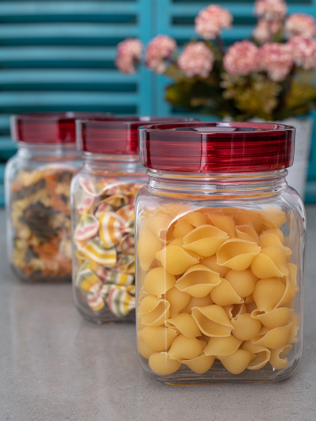 

GOODHOMES Set of 3 Transparent Glass Jars with Red Lid