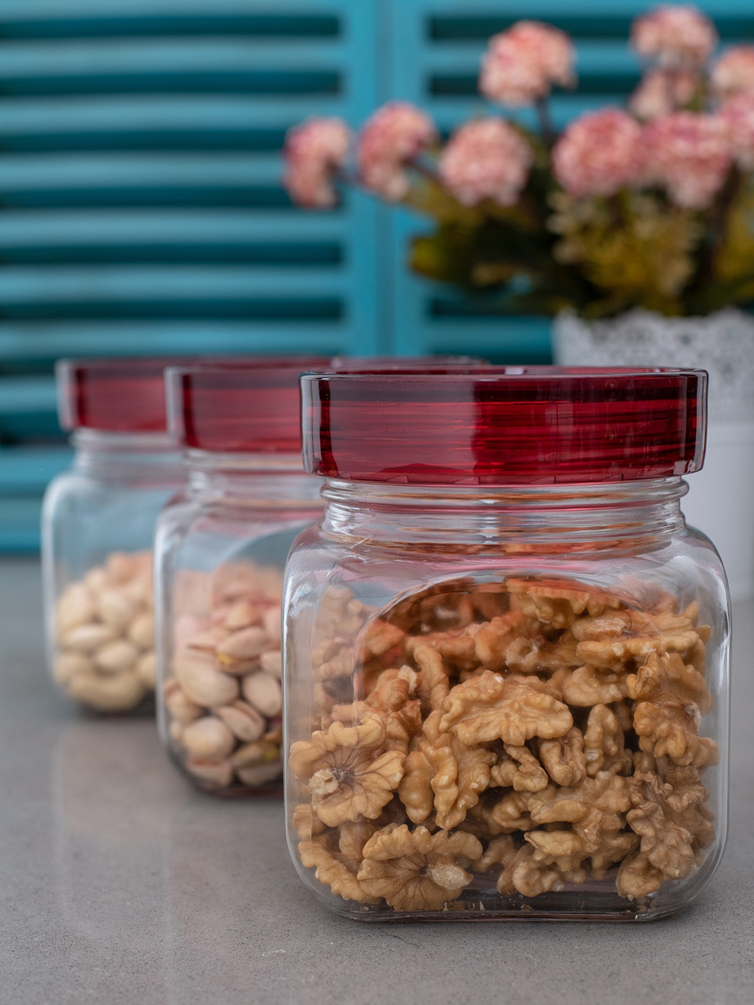 

GOODHOMES Set of 3 Transparent Glass Jars with Red Lid