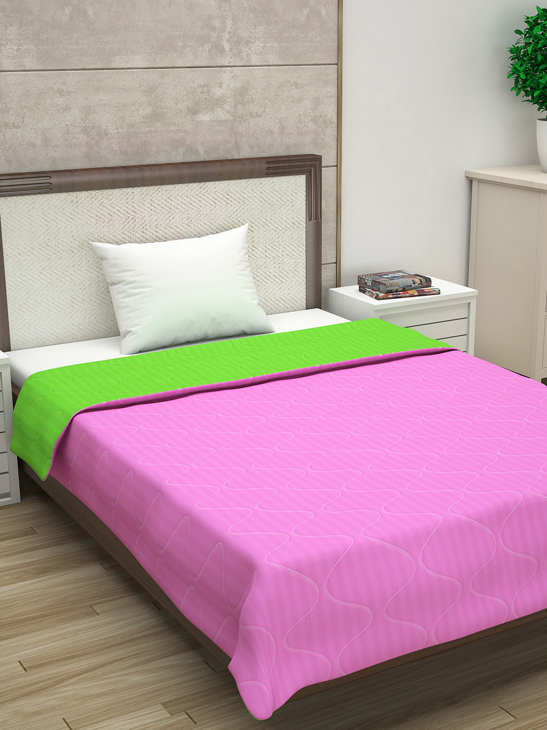 

Divine Casa Pink & Green Solid Mild Winter 150 GSM Single Bed Comforter