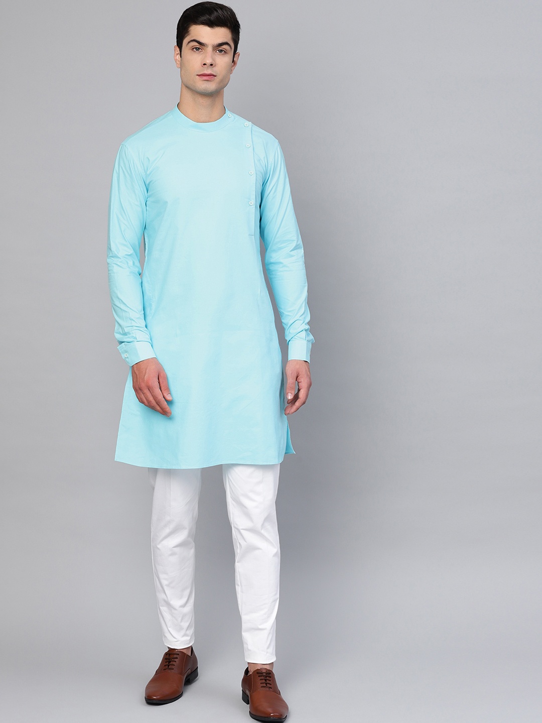 

See Designs Men Turquoise Blue & White Solid Kurta with Trousers