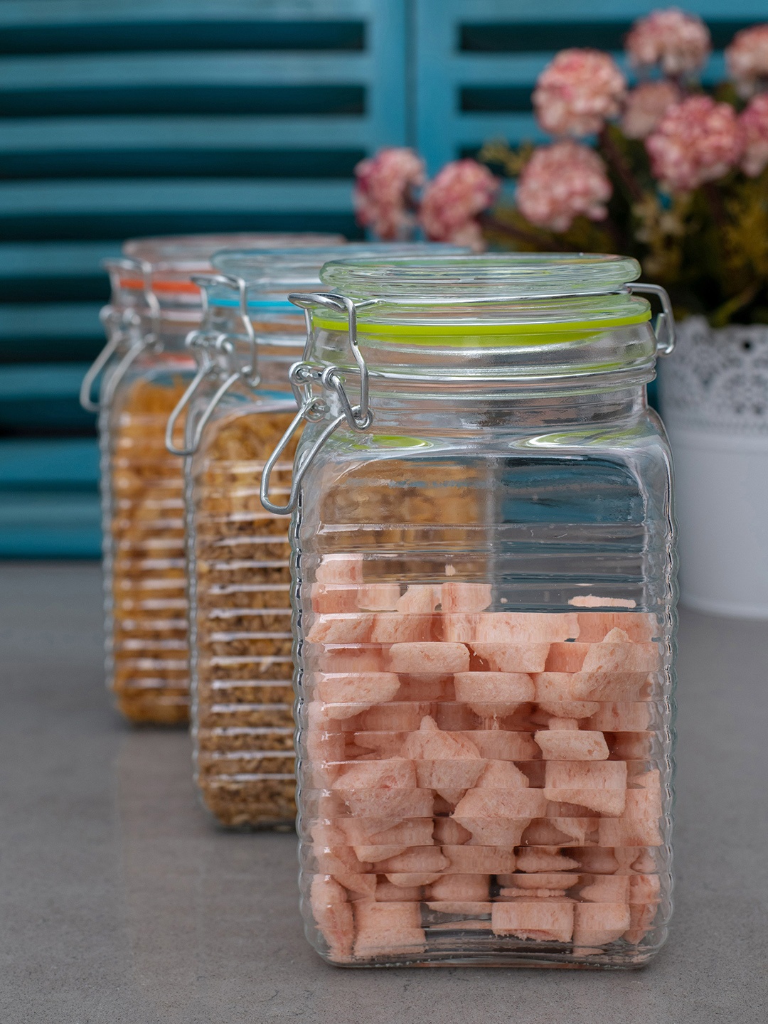 

GOODHOMES Set of 3 Transparent Glass Jars with Airtight Swing Cap