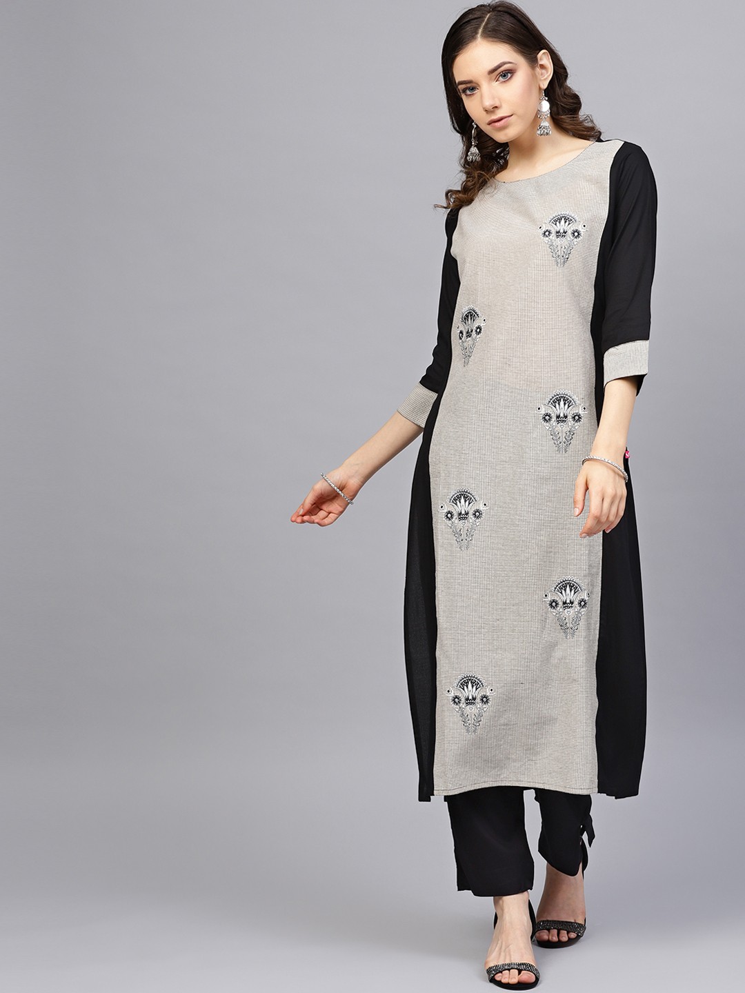 

Varanga Women Off-White & Black Checked Kurta with Palazzos