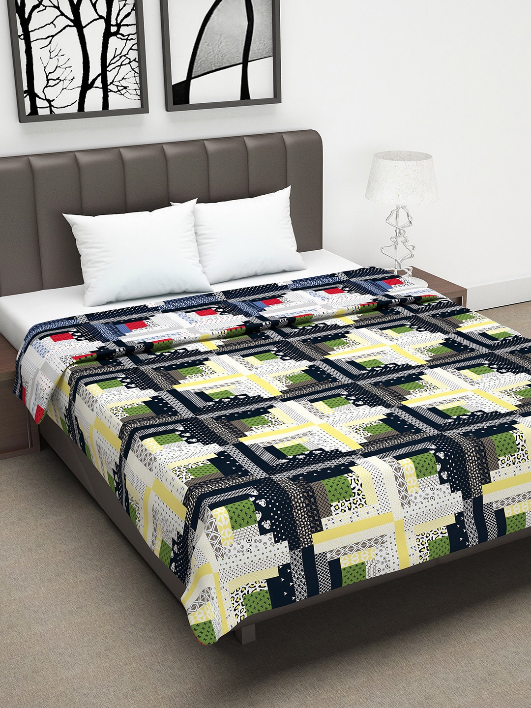 

Divine Casa Green & Yellow Abstract AC Room 110 GSM Double Bed Dohar