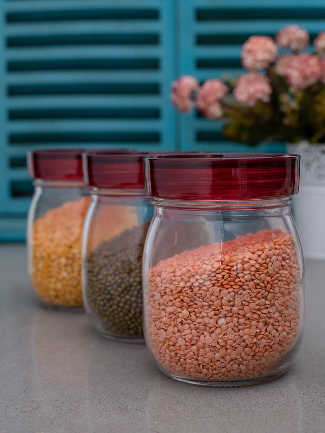

GOODHOMES Set of 3 Transparent Glass Jars with Red Lid