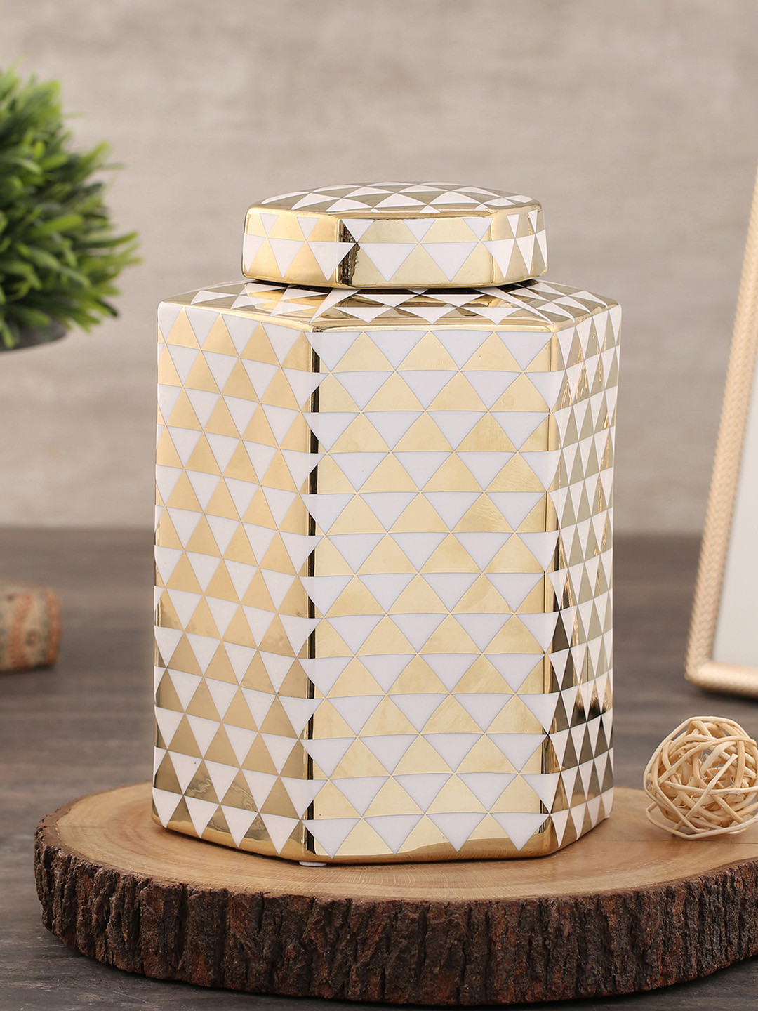 

Pure Home and Living Gold-Toned & White Printed Medium Ceramic Jar
