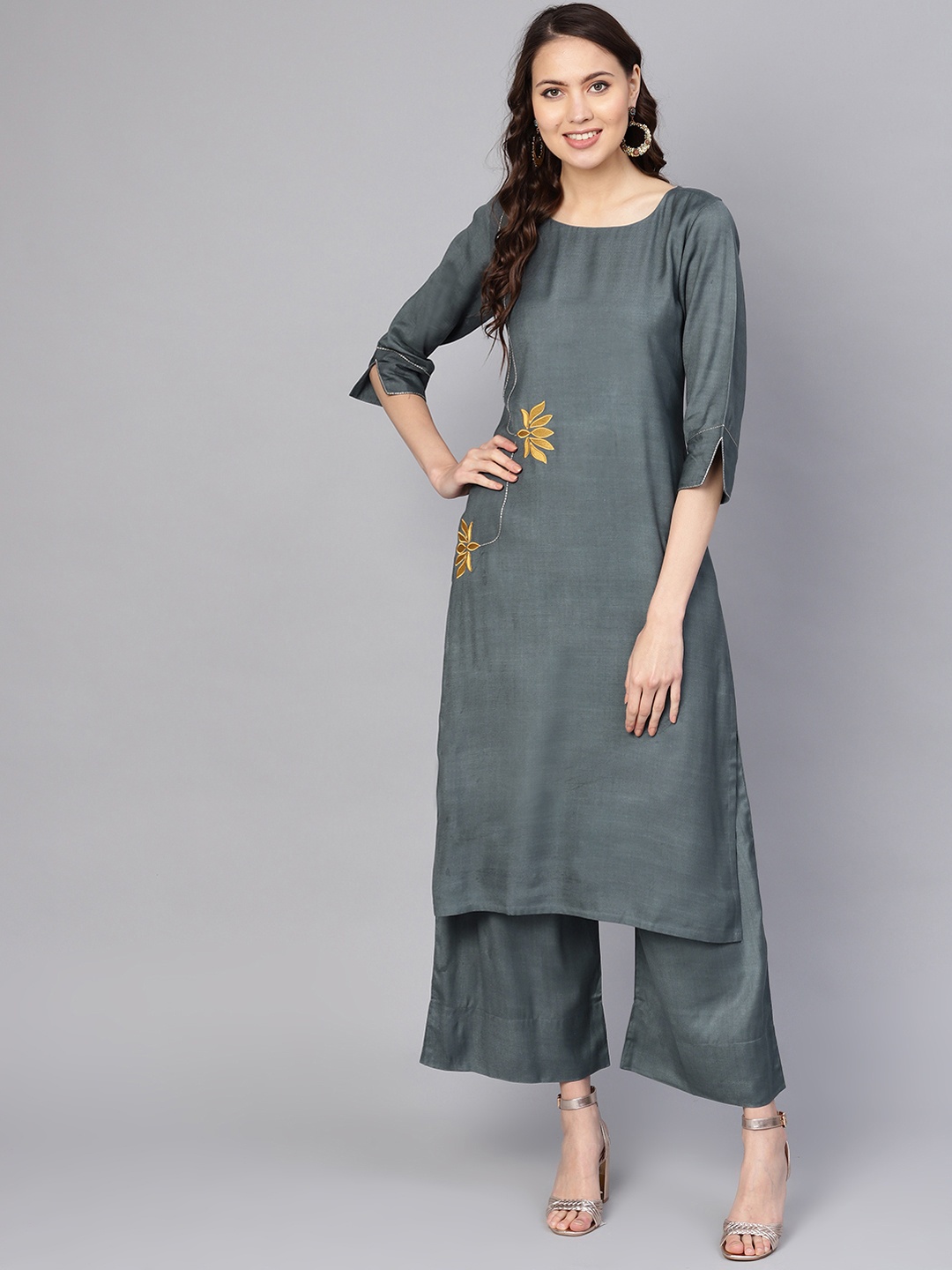 

Varanga Women Grey Zari Embroidered Kurta with Palazzos