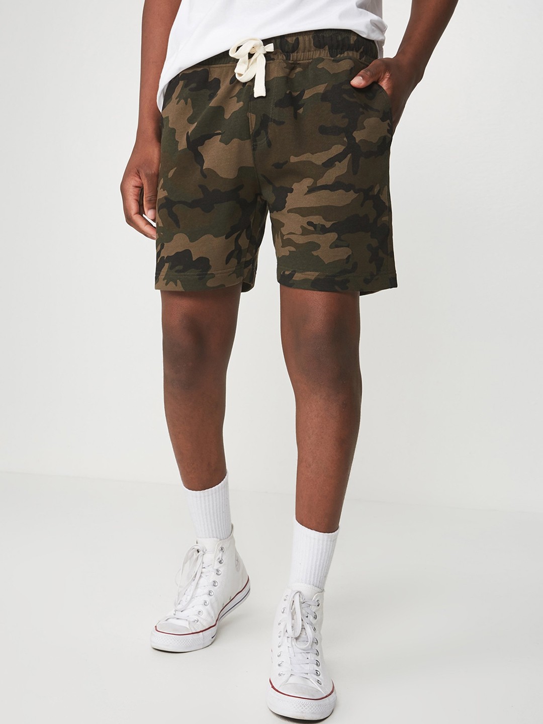 

COTTON ON Men Olive Green Printed Slim Fit Regular Shorts