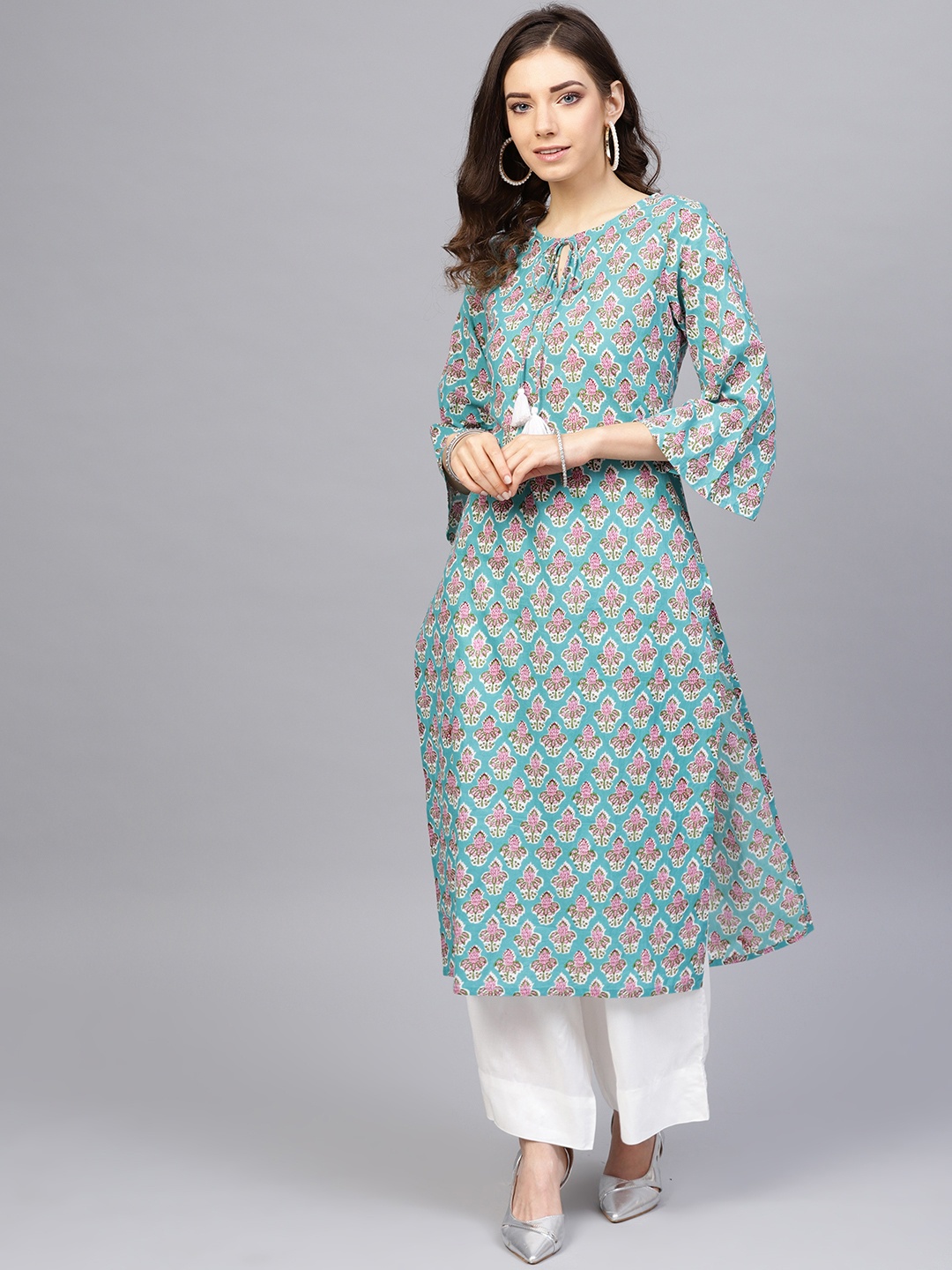 

Varanga Women Sea Green & White Printed Kurta with Palazzos