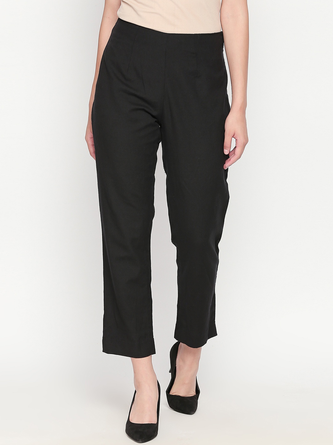 

RANGMANCH BY PANTALOONS Women Black Regular Fit Solid Regular Trousers