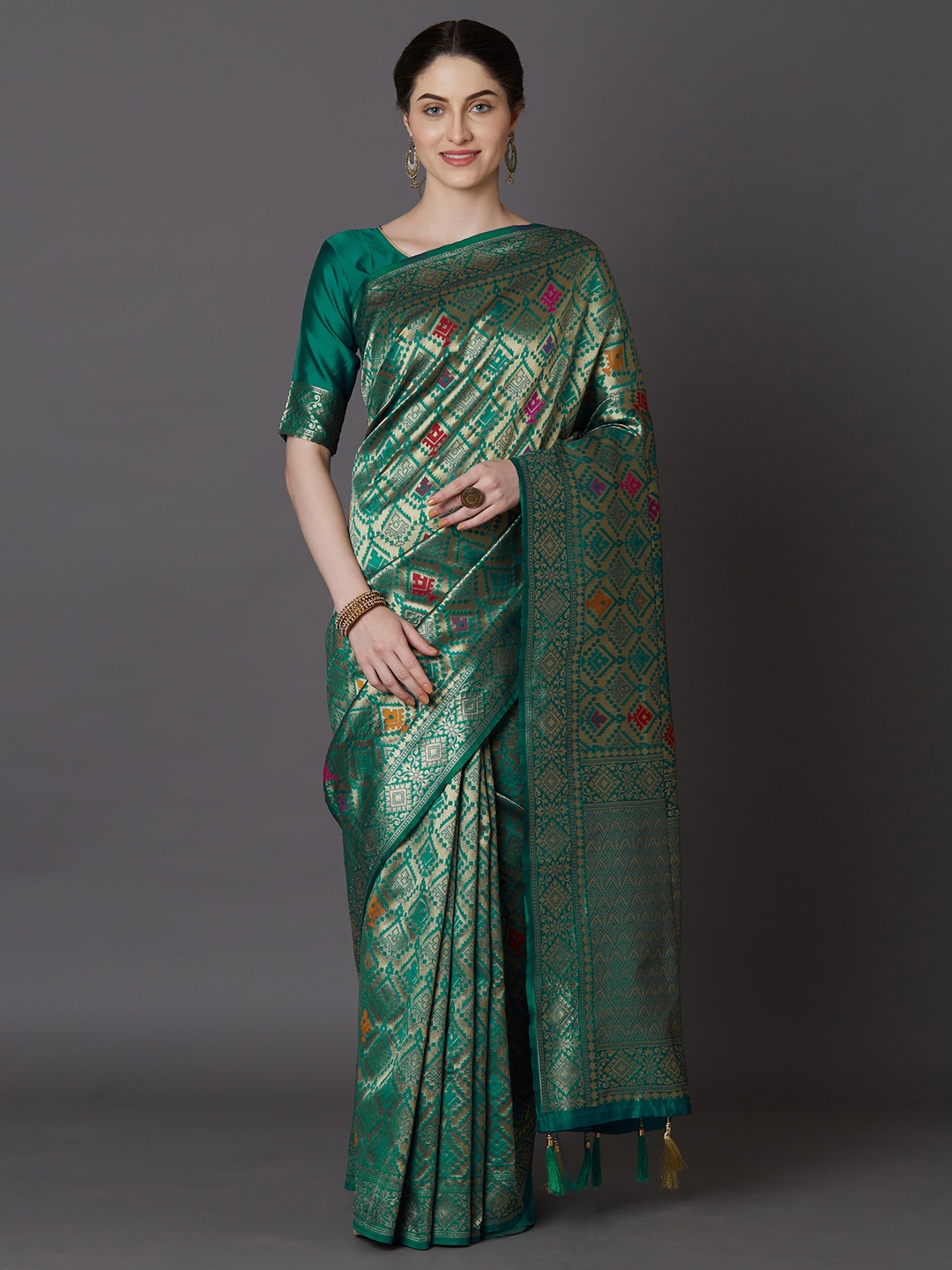 

Mitera Green Silk Blend Woven Design Kanjeevaram Saree