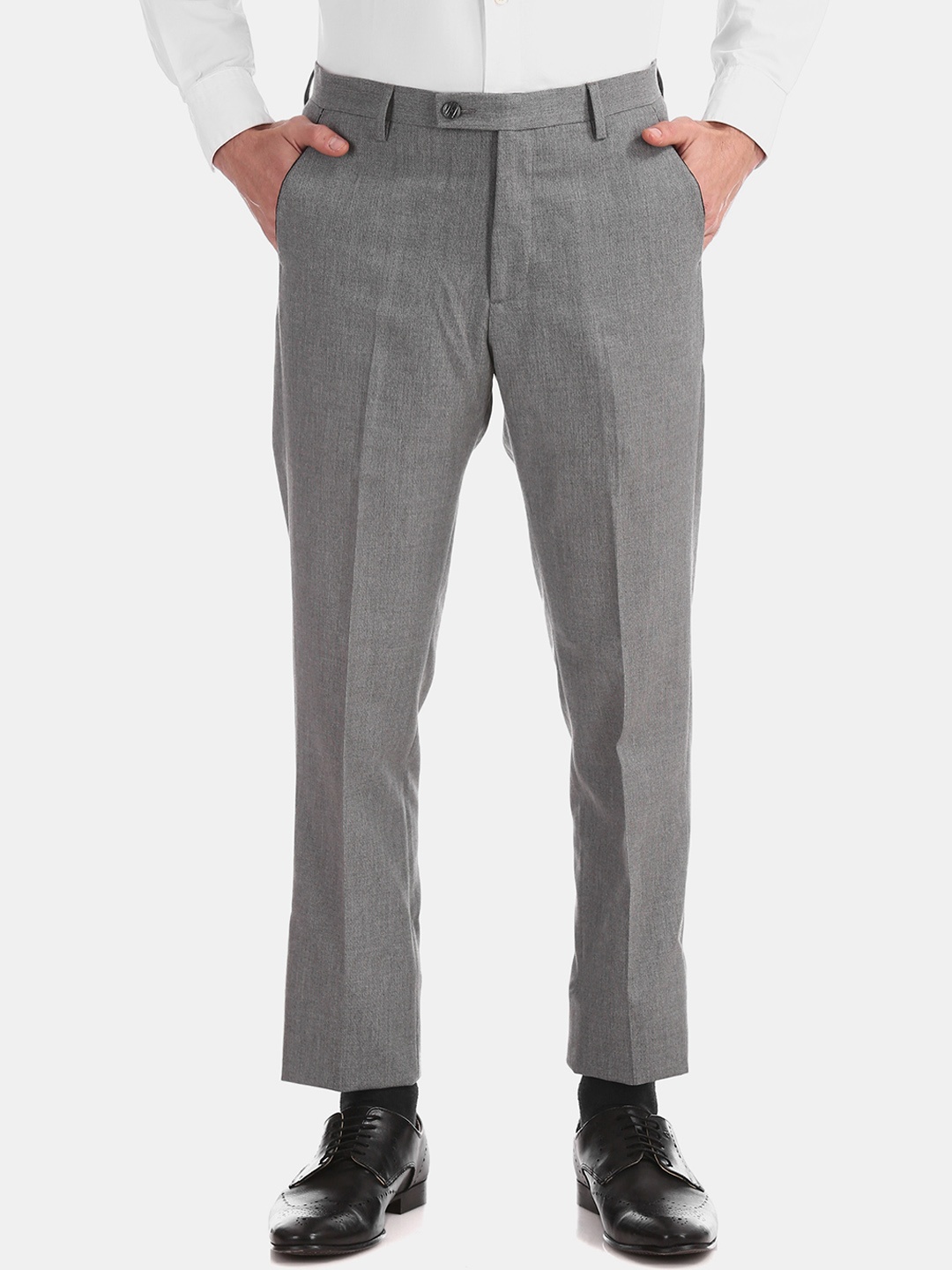 

Arrow New York Men Grey Tapered Fit Solid Formal Trousers