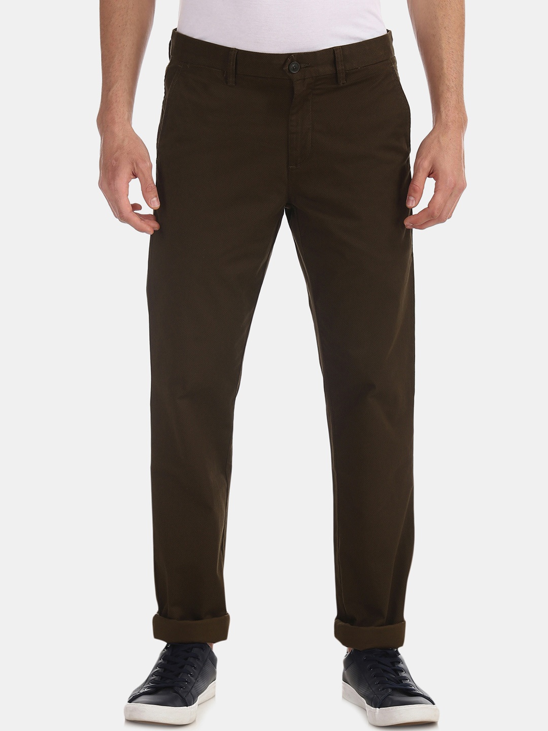 

Arrow Sport Men Brown Slim Fit Solid Chinos