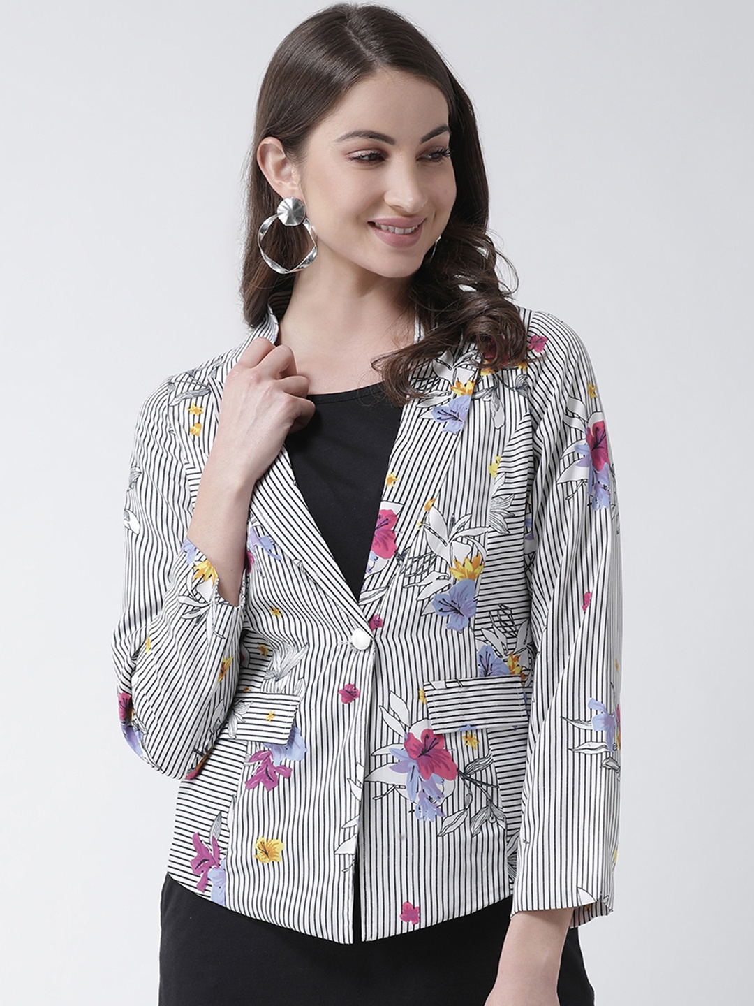 

KASSUALLY Women Black & White Striped Single-Breasted Blazer