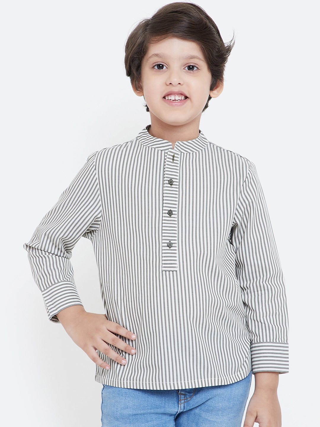 

KIDKLO Boys White & Olive Green Regular Fit Striped Casual Shirt