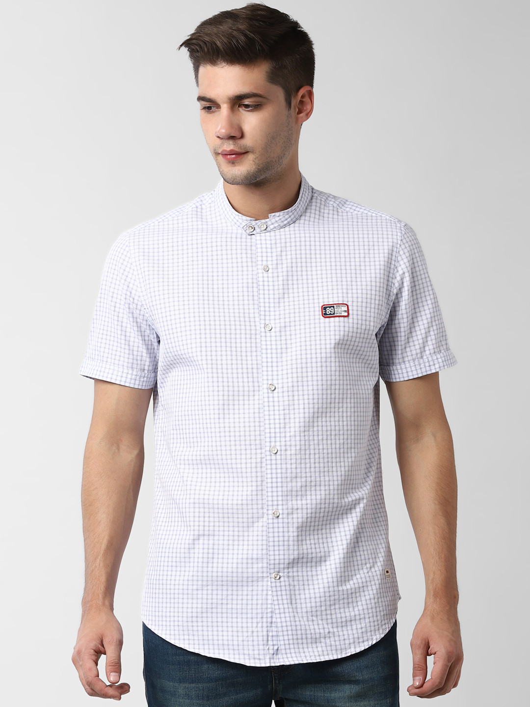 

Peter England Casuals Men Blue & White Slim Fit Checked Casual Shirt