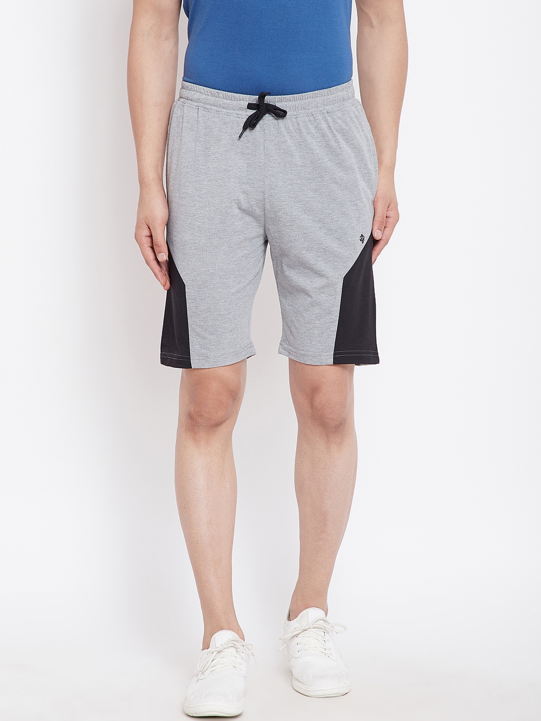 

Adobe Men Grey Colourblocked Regular Fit Sports Shorts