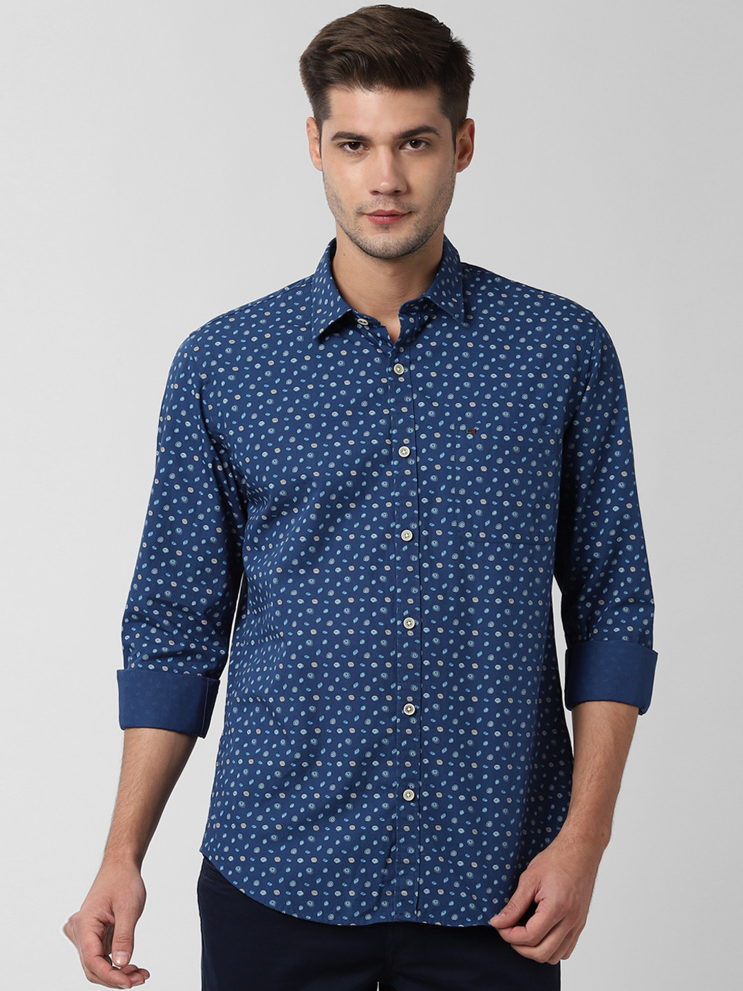 

Peter England Casuals Men Navy Blue Slim Fit Printed Casual Shirt