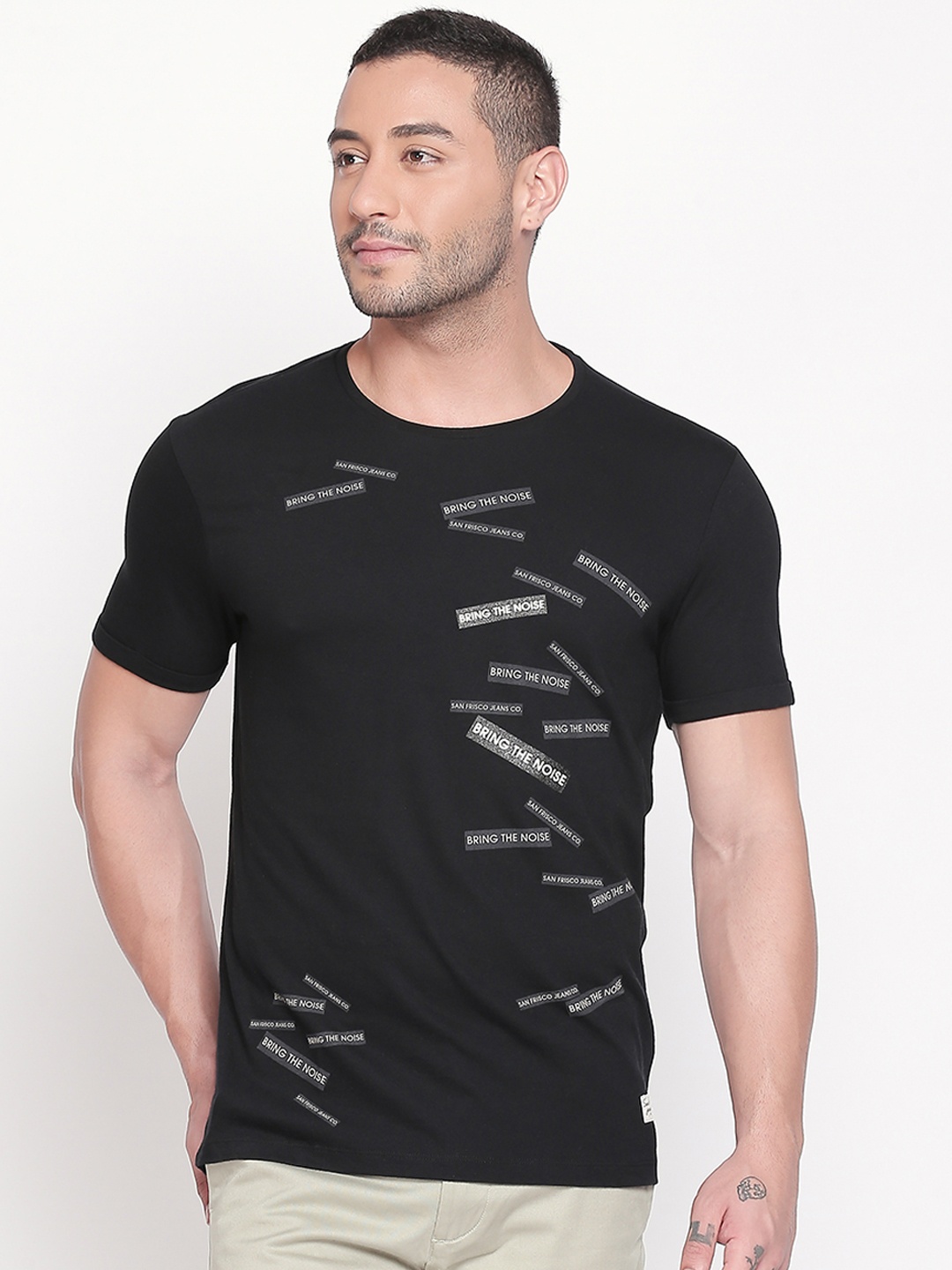 

SF JEANS by Pantaloons Men Black Slim Fit Printed Round Neck Pure Cotton T-shirt