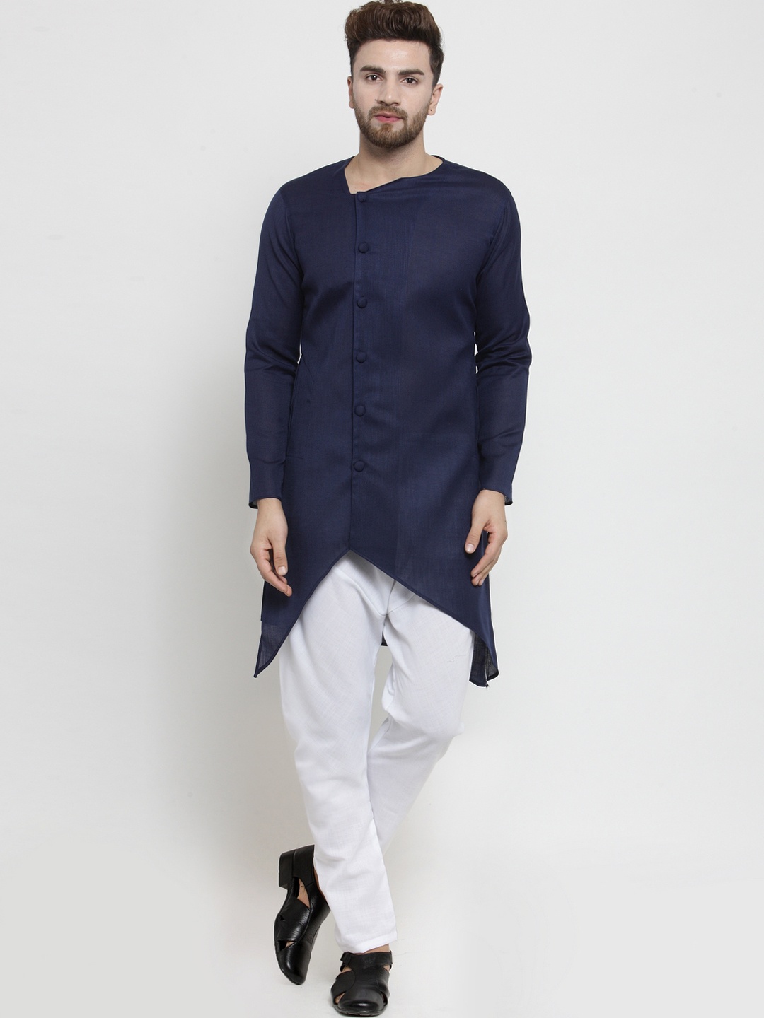 

TREEMODA Men Navy Blue & White Solid Linen Kurta with Pyjamas
