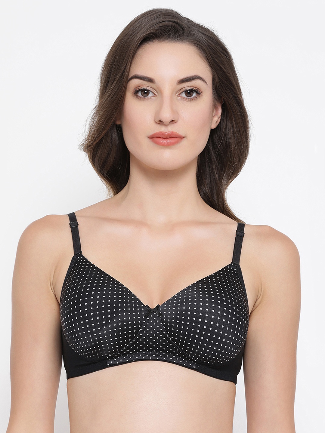 

Clovia Black & White Printed Non-Wired Lightly Padded T-shirt Bra BR1486M13