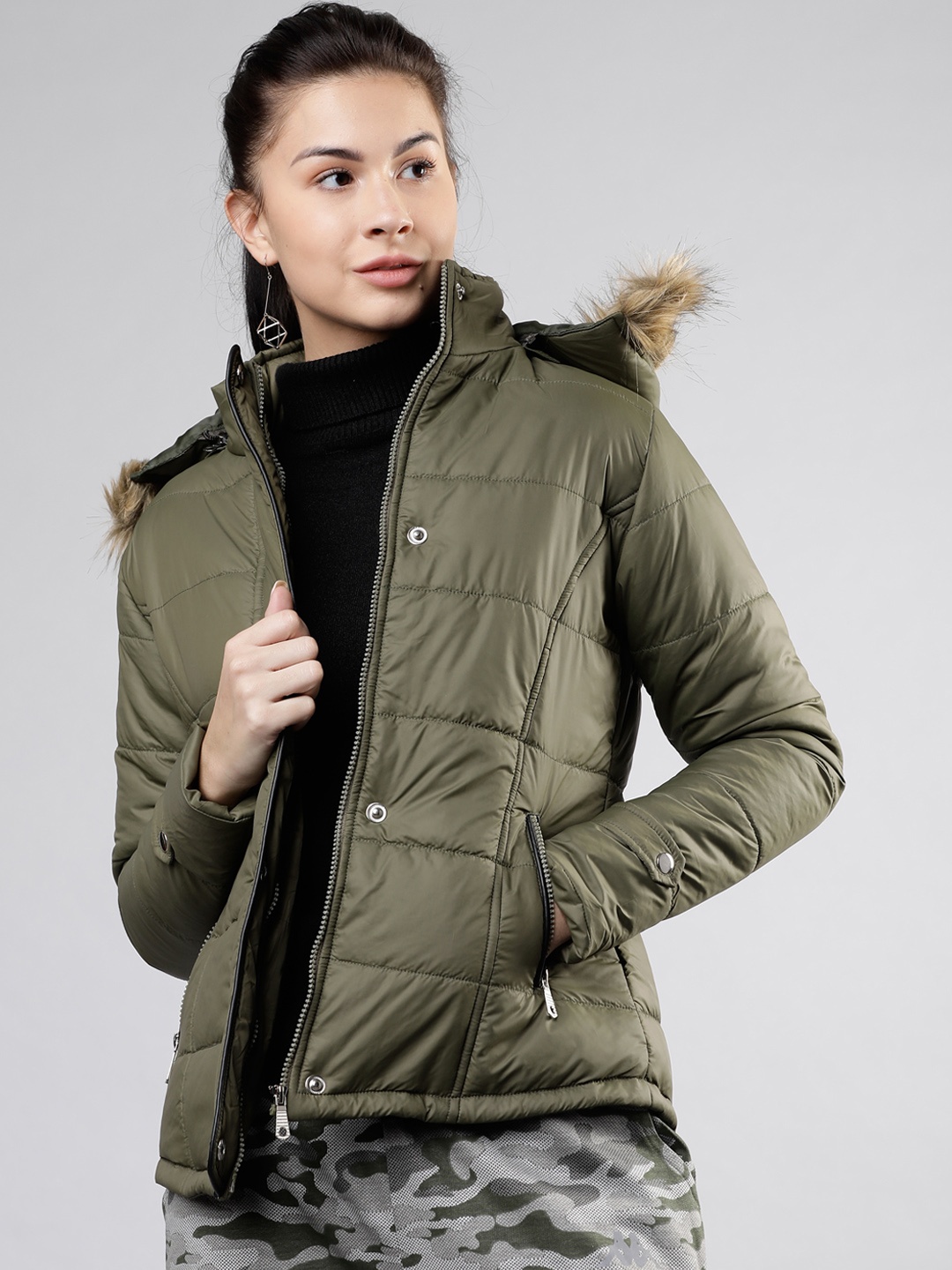 

Tokyo Talkies Women Olive Green Solid Puffer Jacket