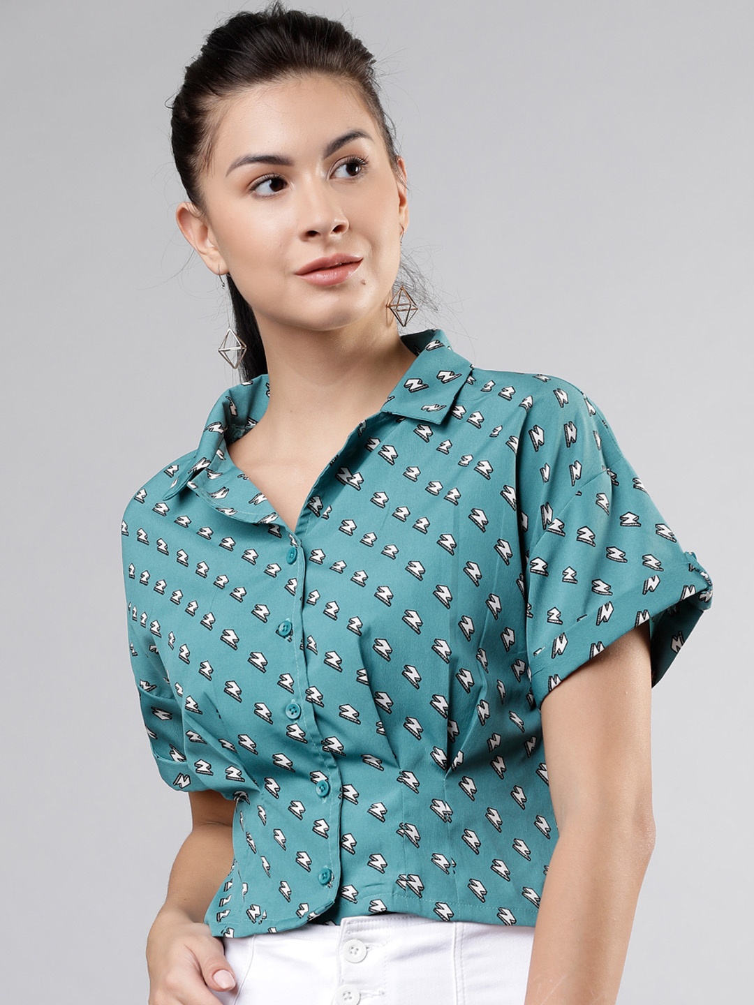 

Tokyo Talkies Women Teal Green Regular Fit Printed Casual Shirt