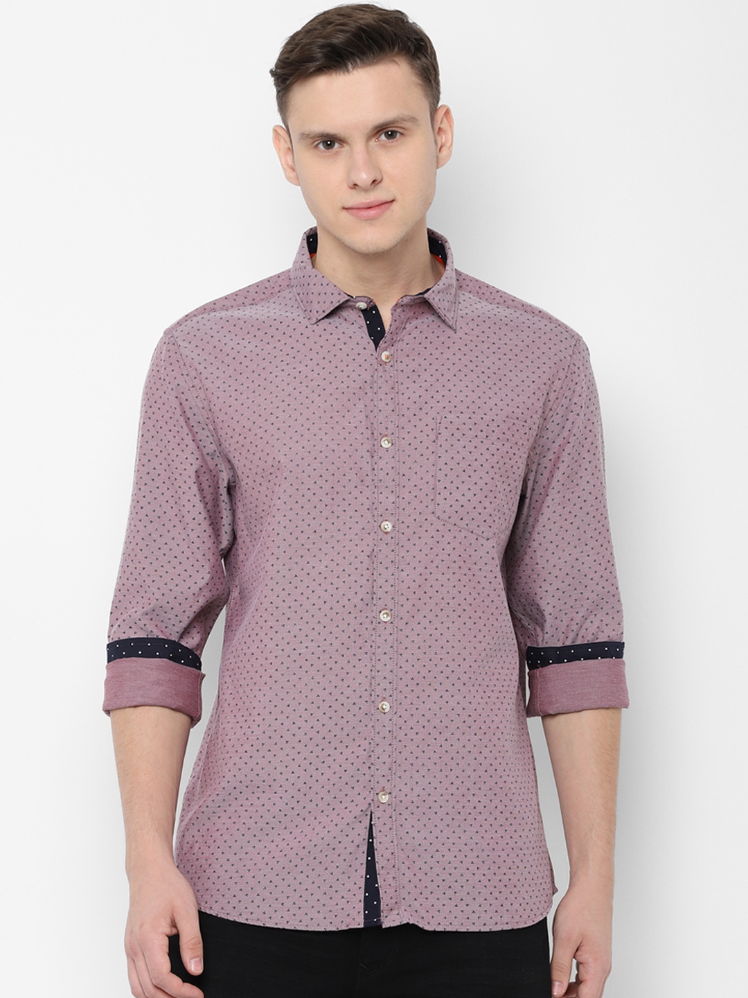 

People Men Pink & Blue Regular Fit Printed Casual Shirt