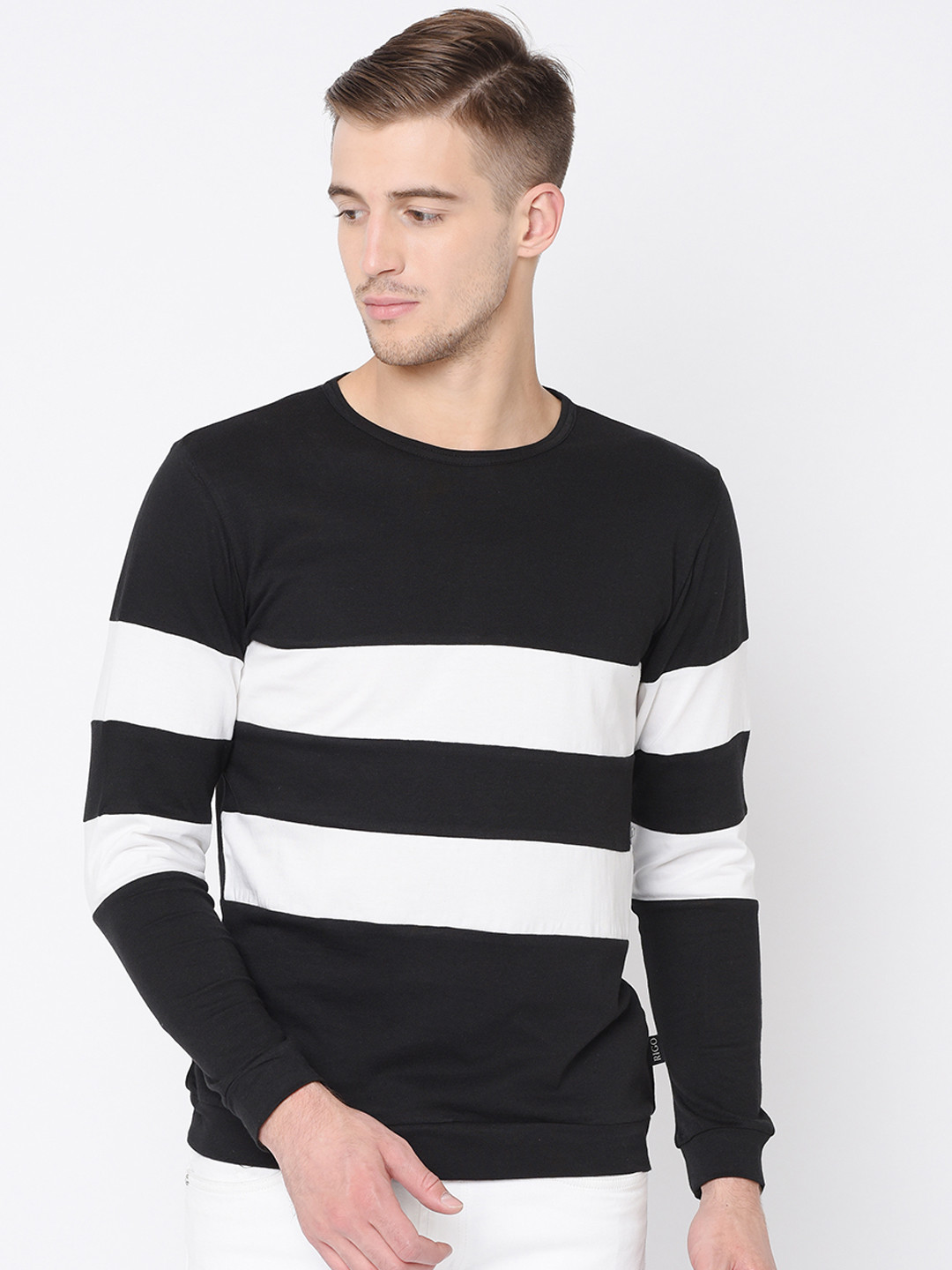 

Rigo Men Black Colourblocked Pure Cotton T-Shirt