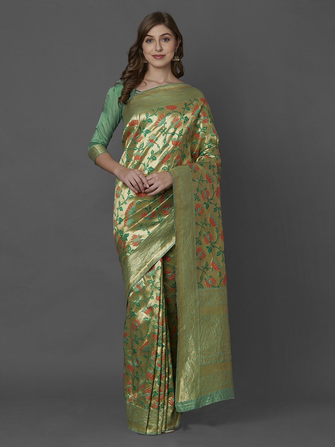 

Mitera Green & Gold-Toned Silk Blend Woven Design Kanjeevaram Saree