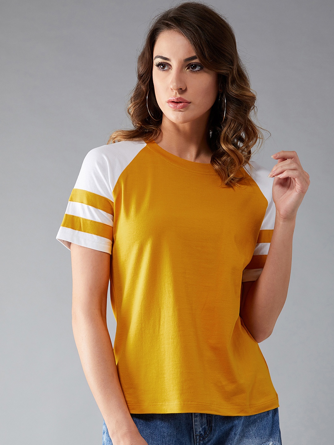 

DOLCE CRUDO Women Mustard Solid Round Neck Pure Cotton T-shirt