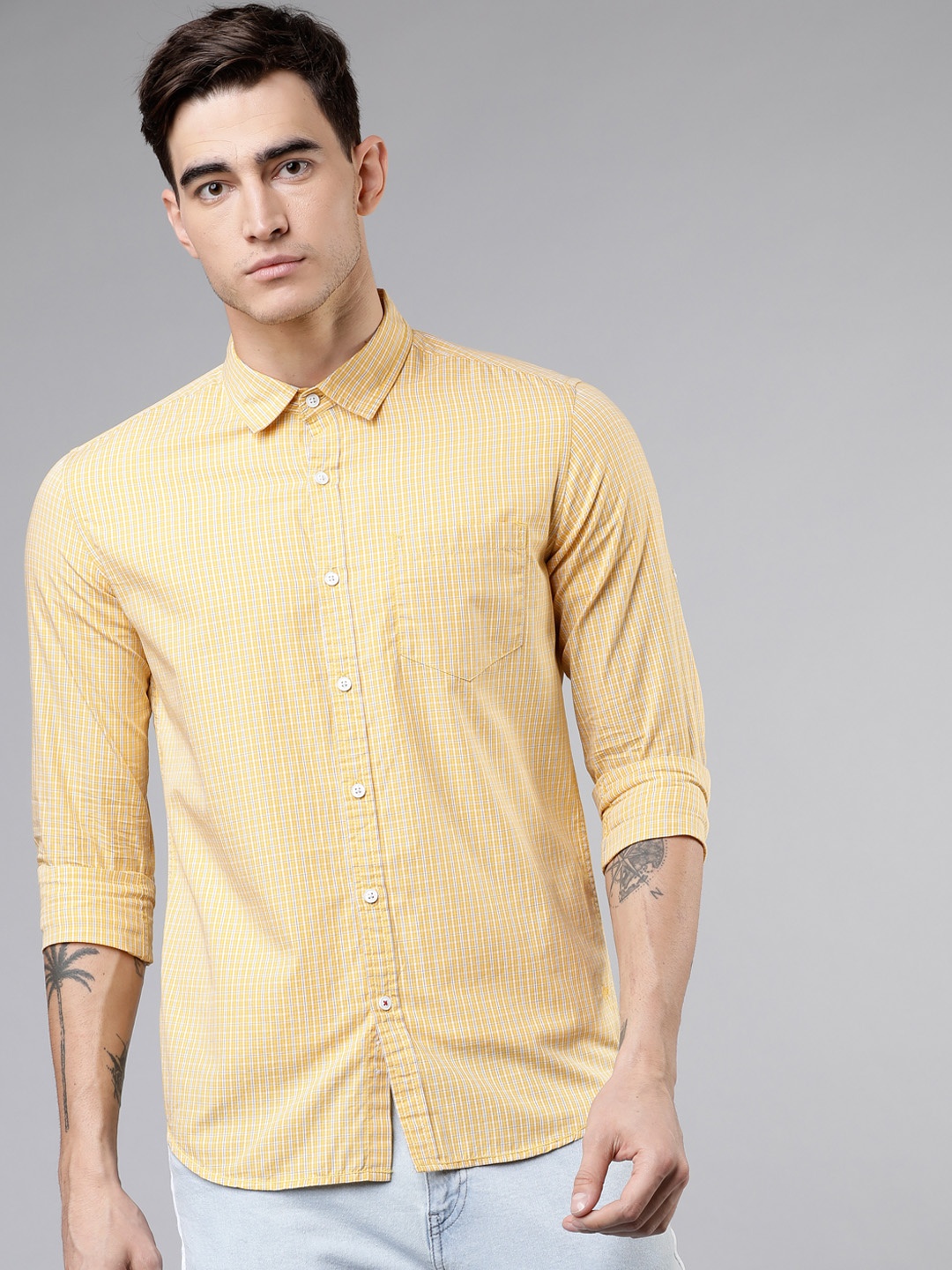 

LOCOMOTIVE Men Yellow & Navy Blue Slim Fit Checked Casual Shirt