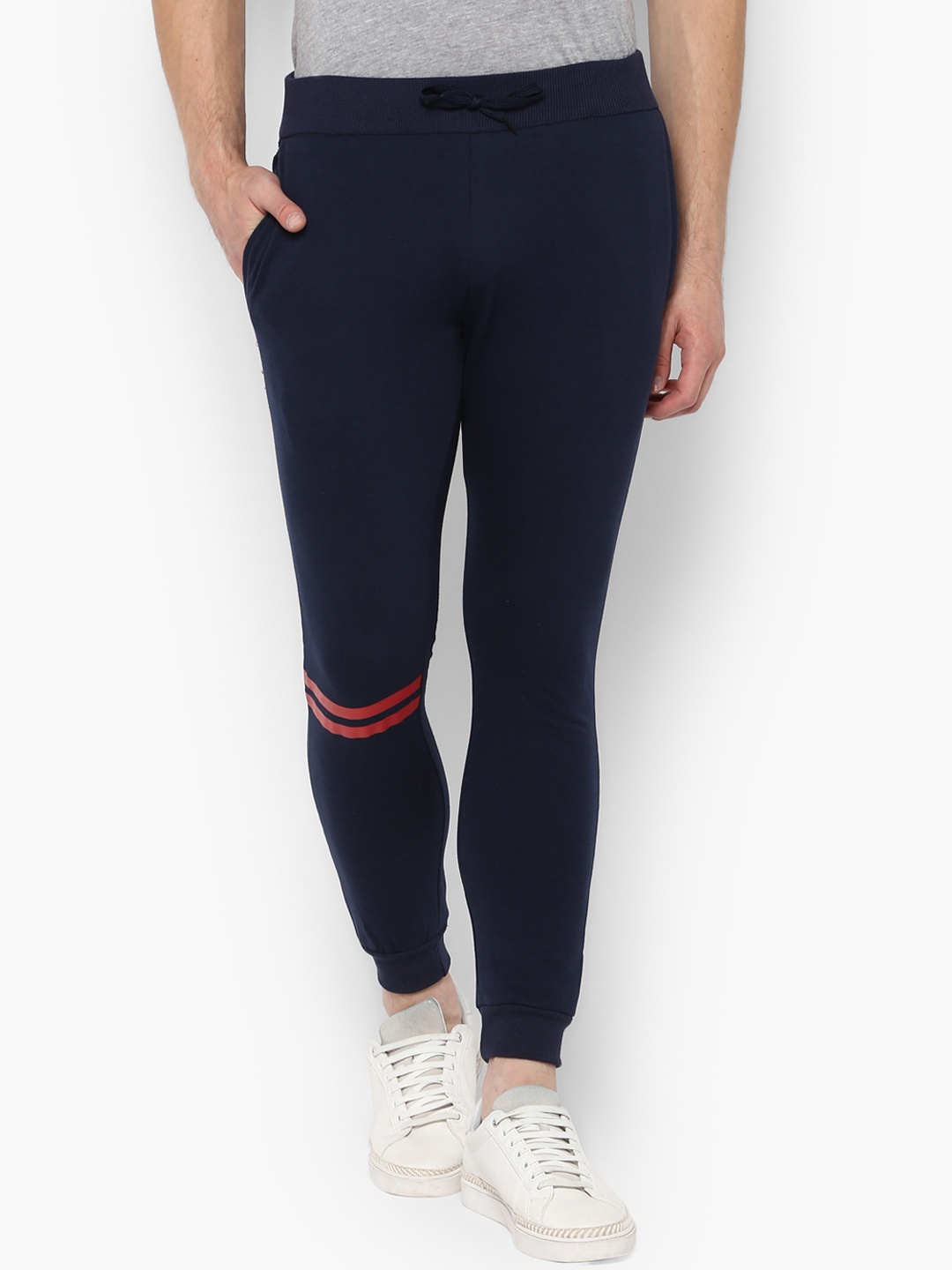 

Urbano Fashion Men Navy Blue Solid Pure Cotton Slim-Fit Joggers