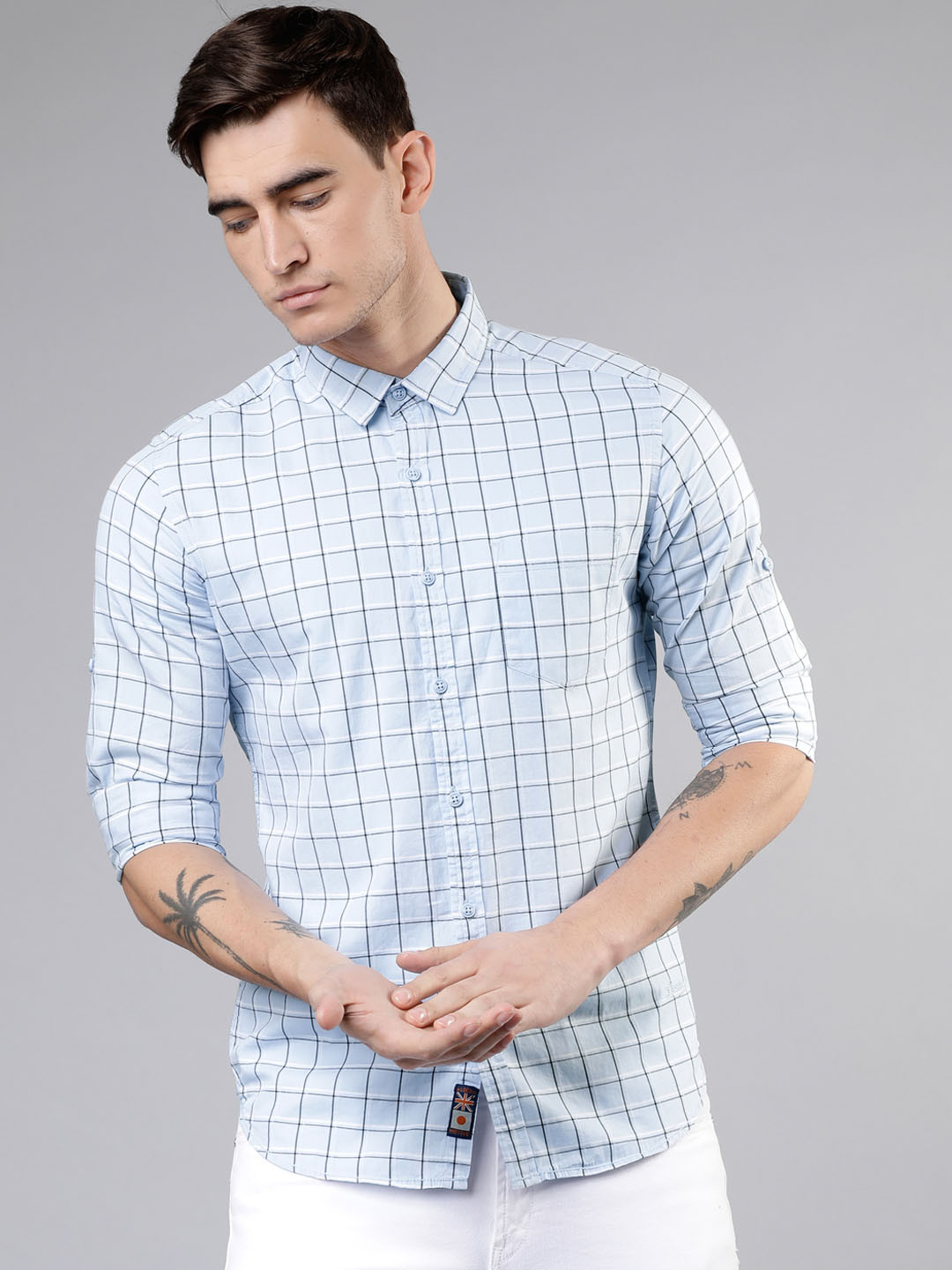 

LOCOMOTIVE Men Blue & Black Slim Fit Checked Casual Shirt