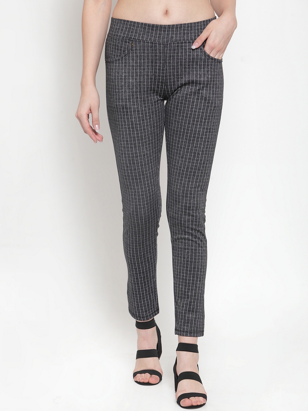 

Westwood Women Black & White Checked Loose Fit Regular Trousers