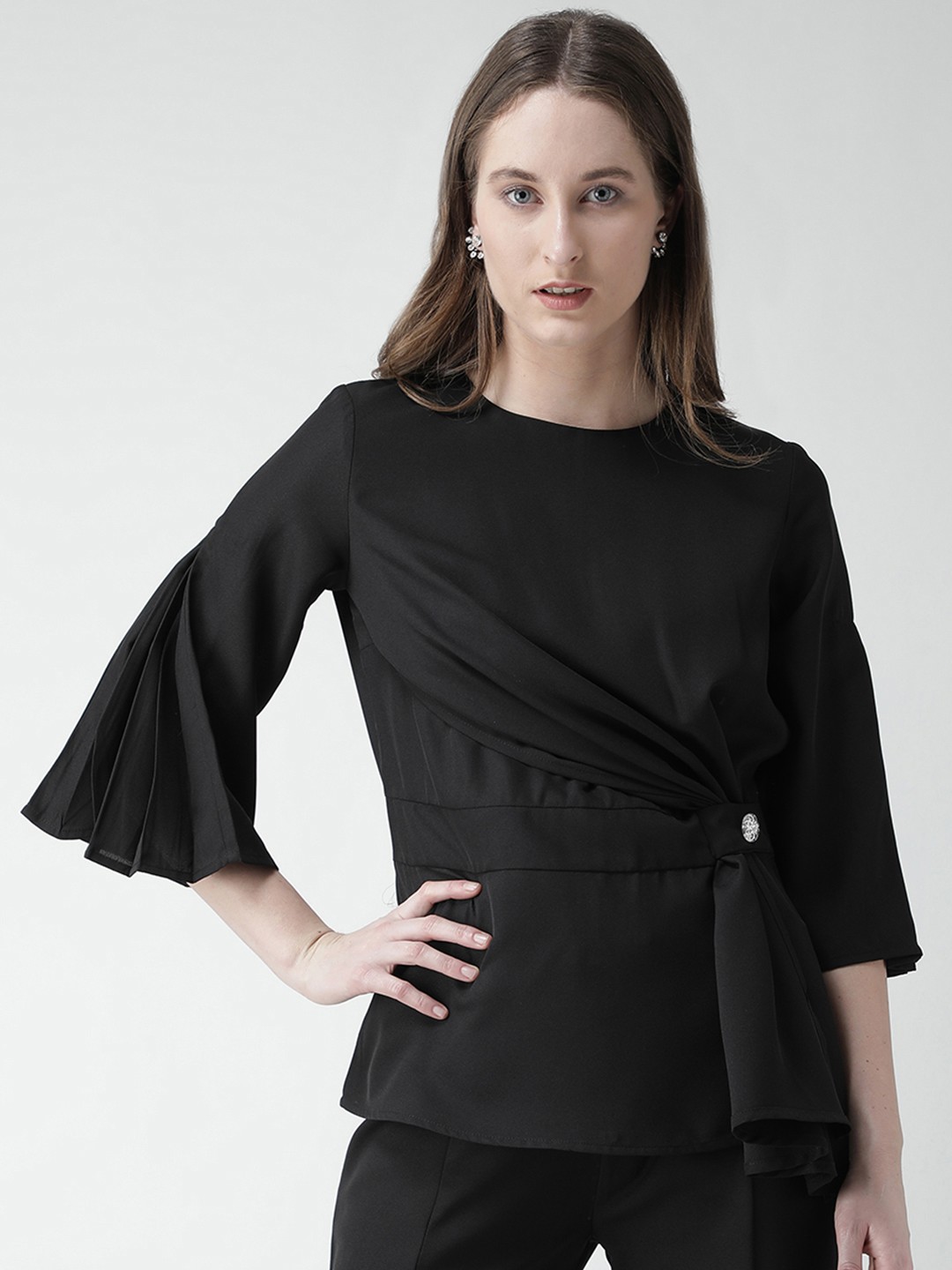 

KASSUALLY Women Black Solid Top
