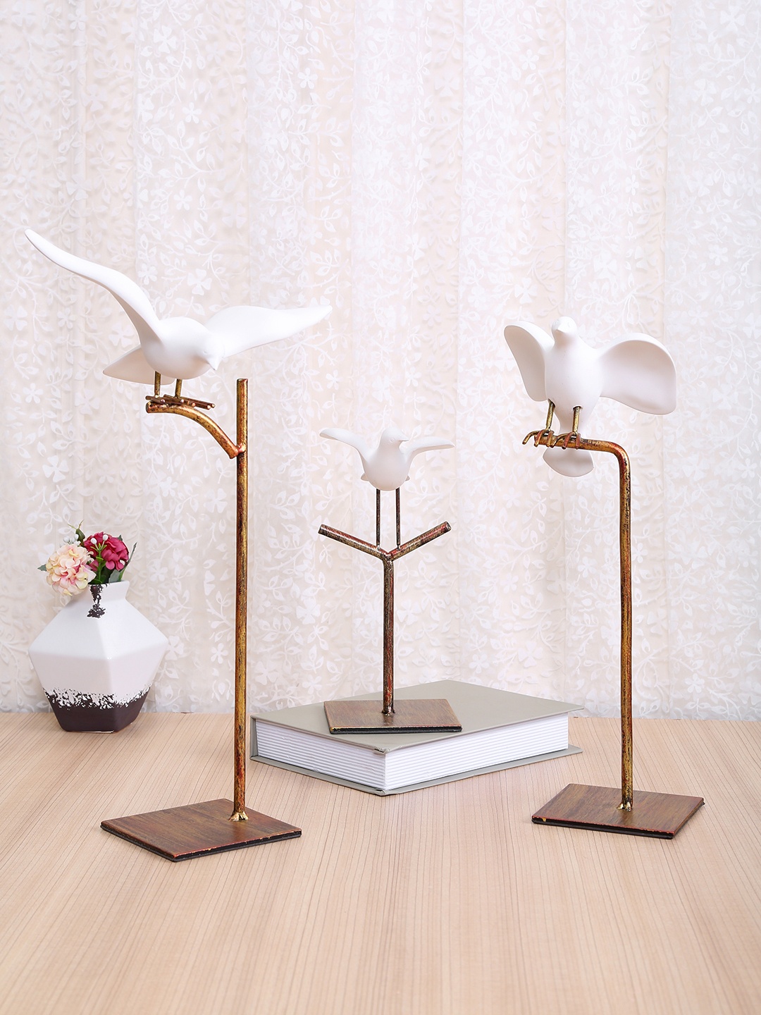 

TAYHAA Set of 3 Silver-Toned & Brown Bird Trio Showpiece, White