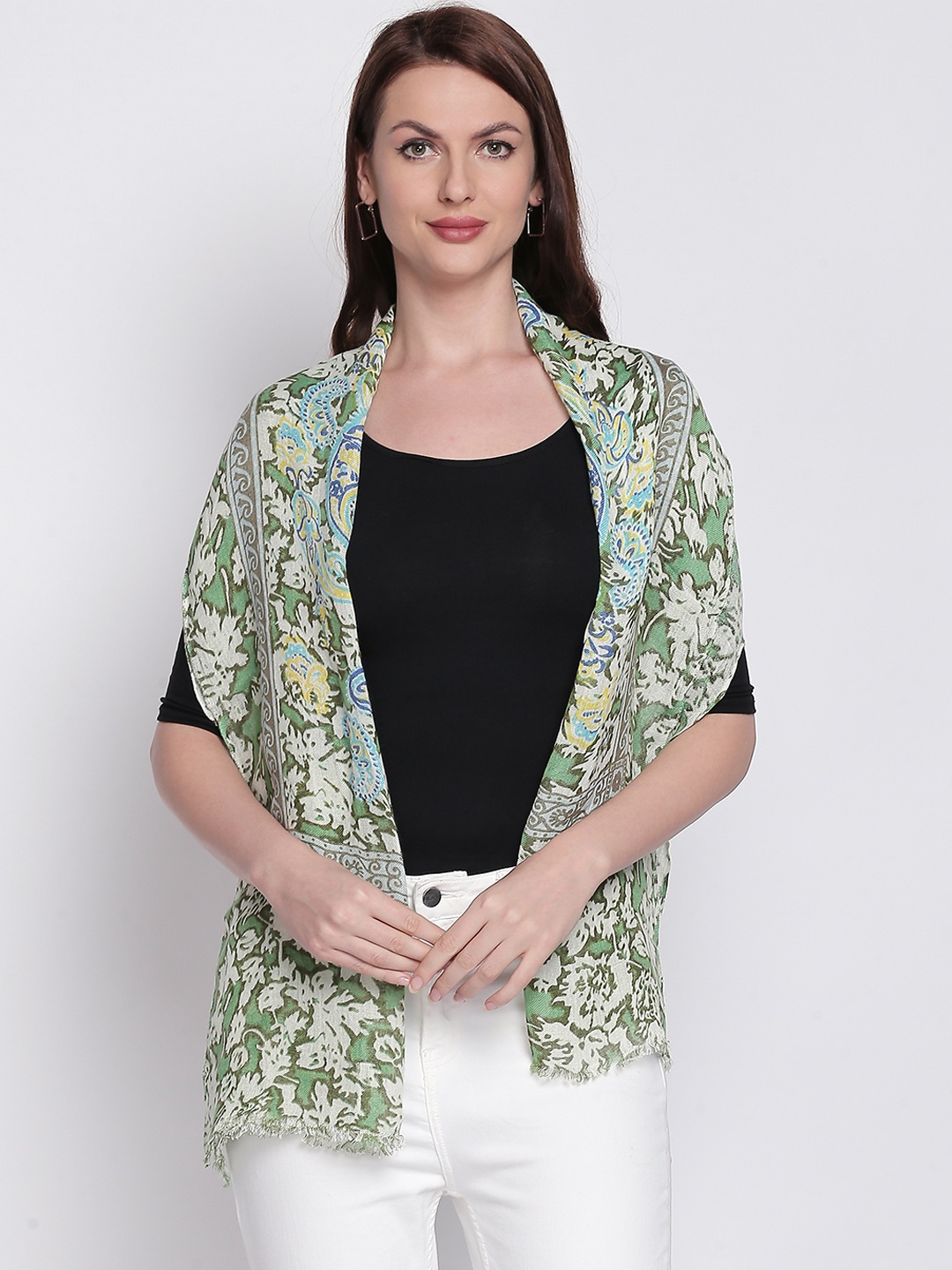 

Style Quotient Green Printed Scarf