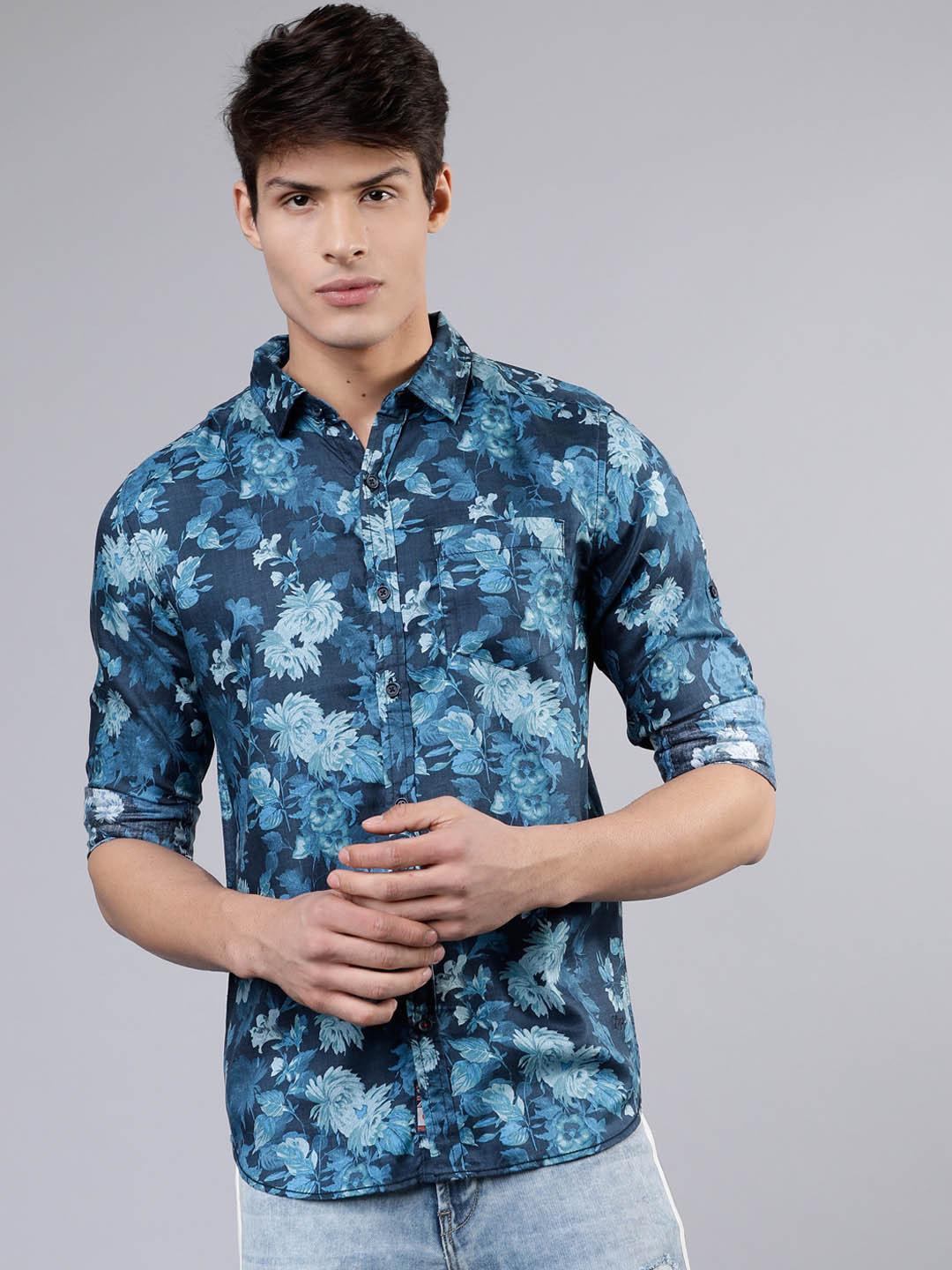 

LOCOMOTIVE Men Navy Blue Slim Fit Printed Casual Shirt