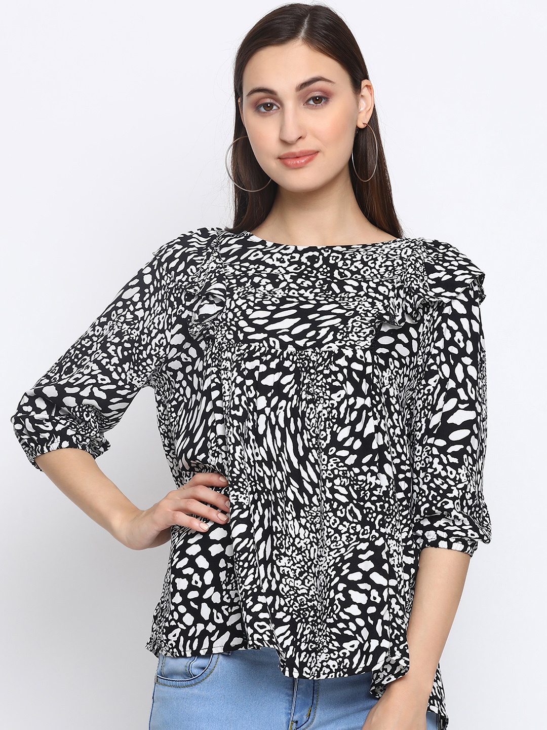 

SQew Women Black Animal Print Top