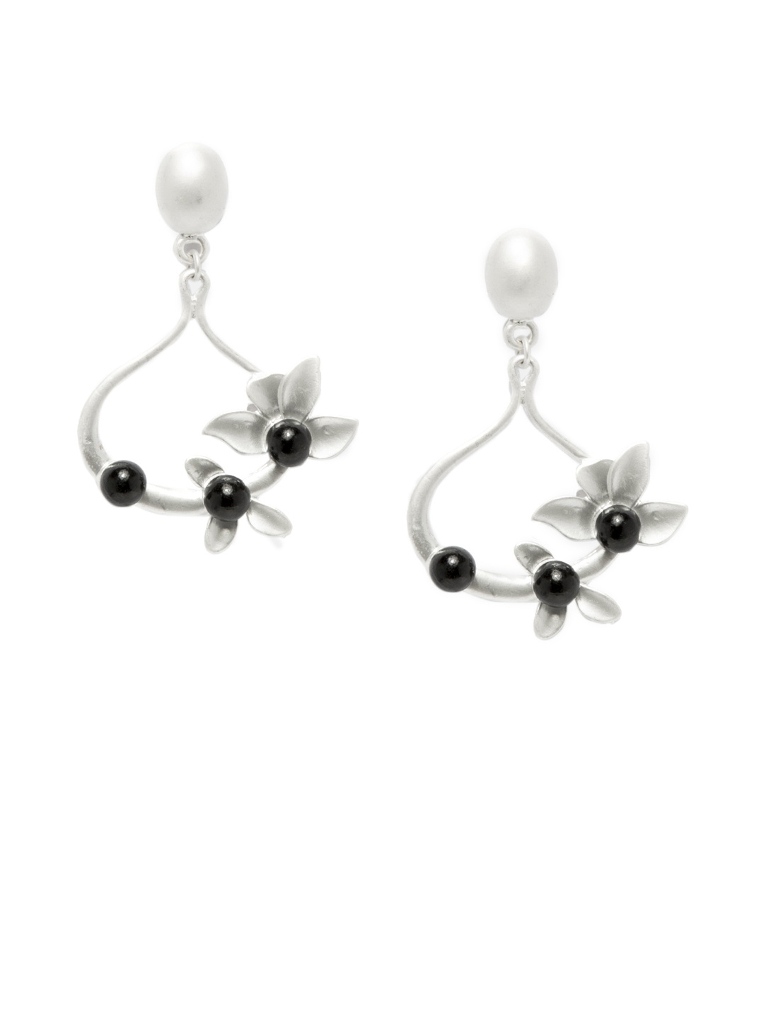 

Mali Fionna Silver-Toned & Black Floral Drop Earrings