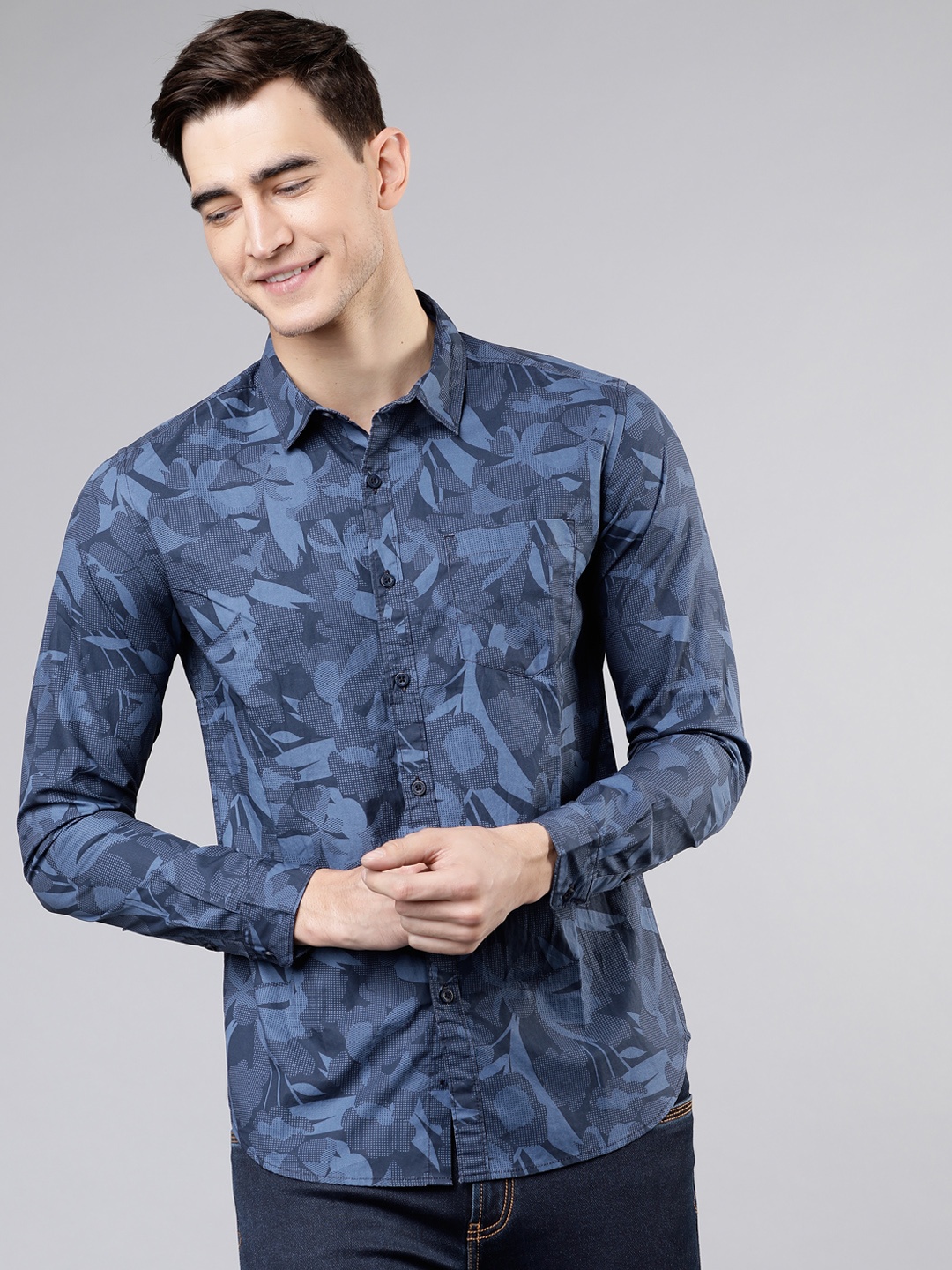 HIGHLANDER Men Navy Blue Slim Fit Printed Casual Shirt