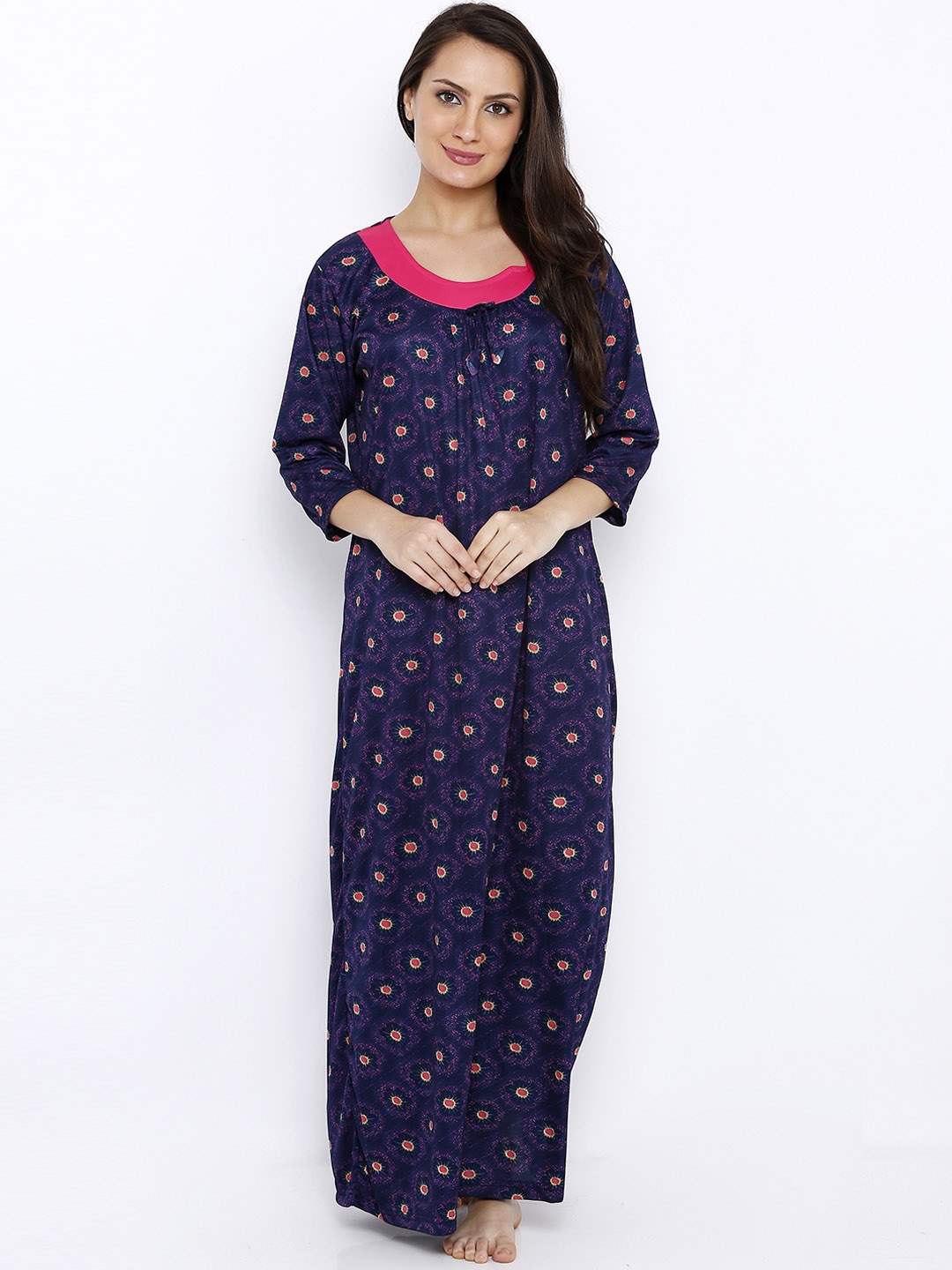 

Pretty Awesome Navy Blue Printed Nightdress